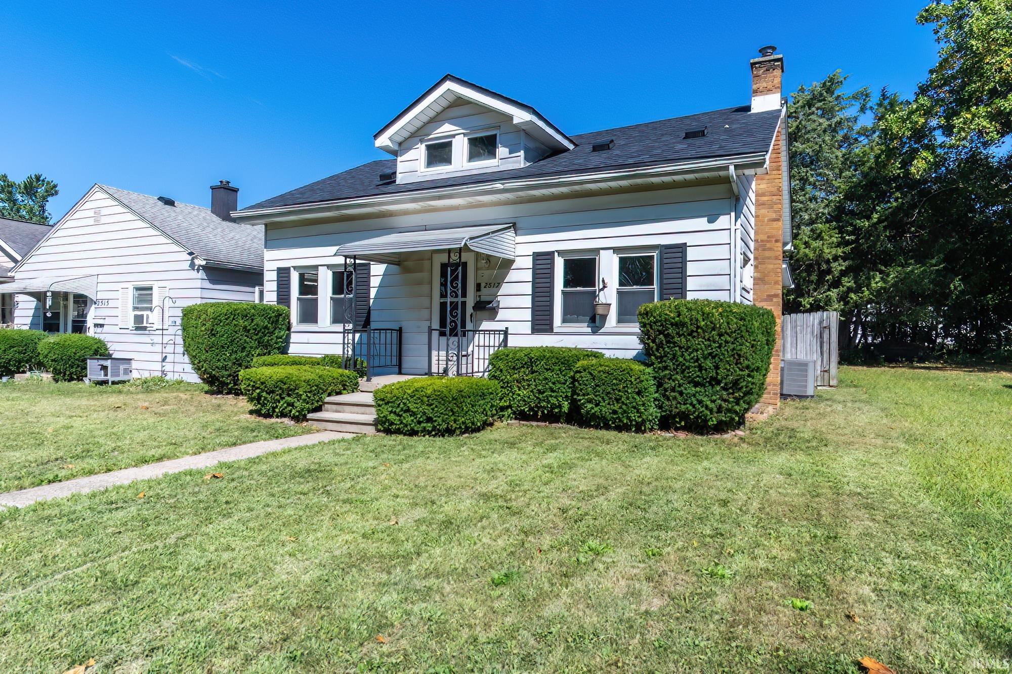 Photo 2 of 2517 Charlotte Avenue