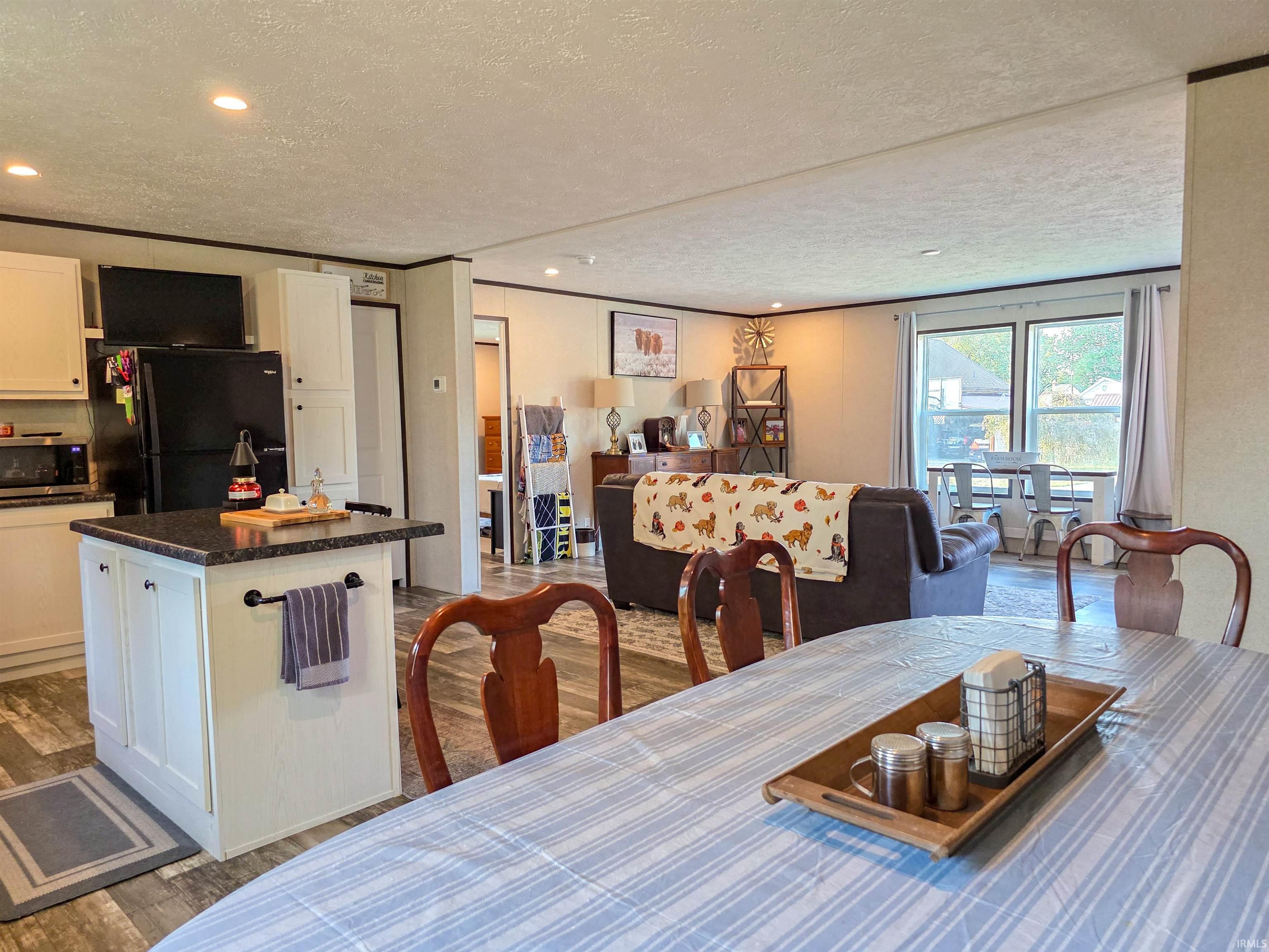 Homes for sale in Linton, IN | 969 Se A St, Linton, IN 47441 | MLS# 202540031