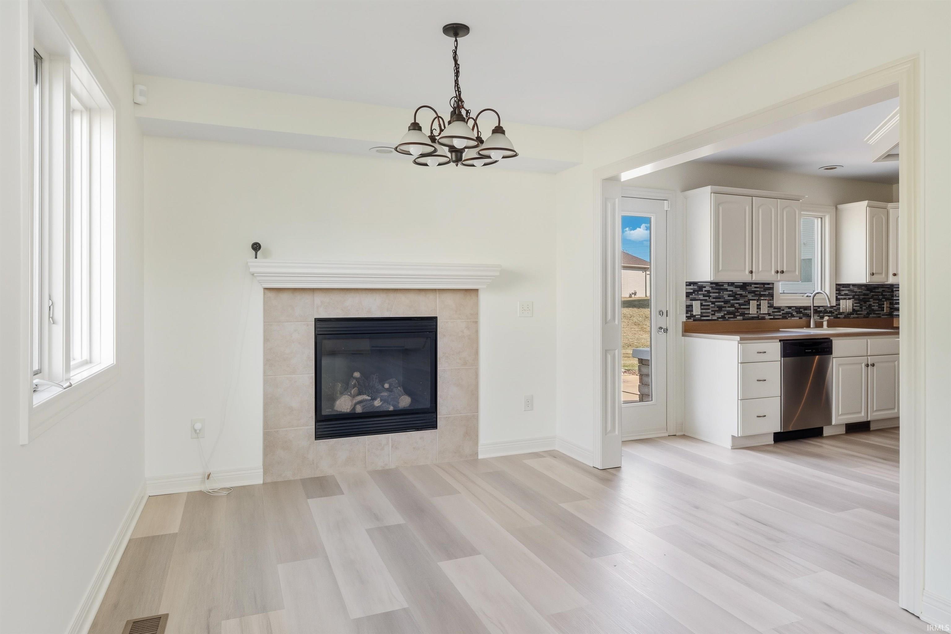 Photo 5 of 1616 Tara Bella Lane