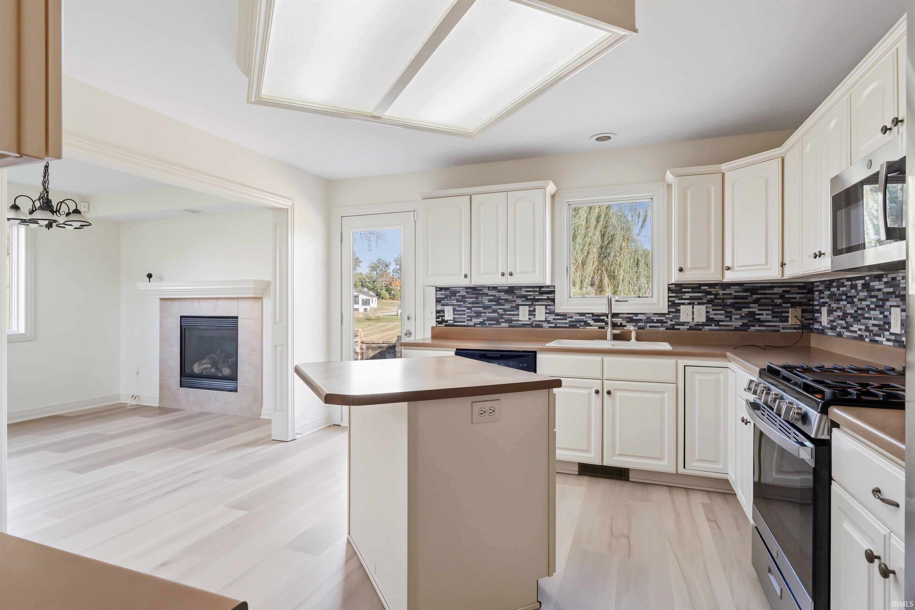 Photo 6 of 1616 Tara Bella Lane