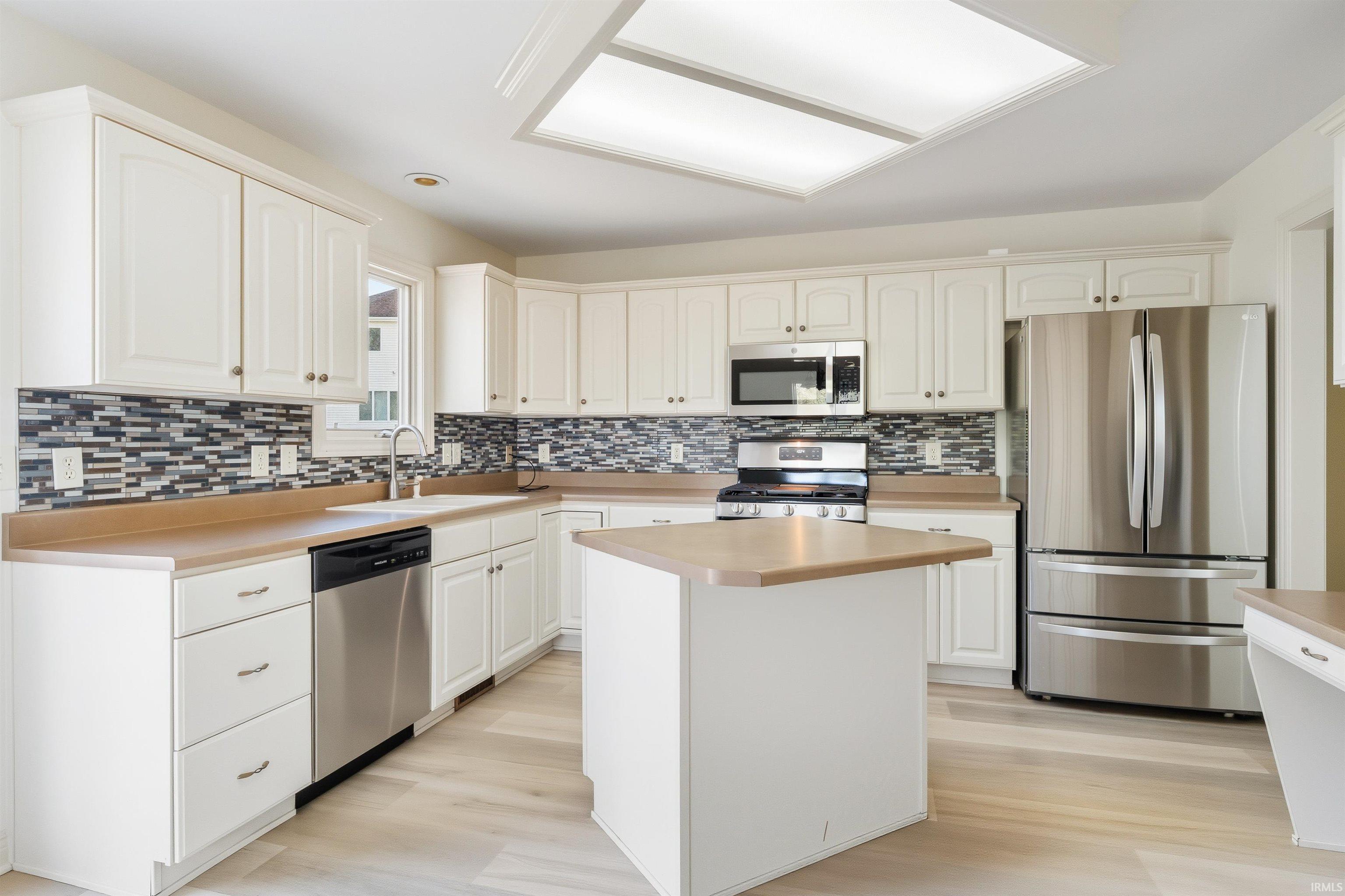 Photo 8 of 1616 Tara Bella Lane