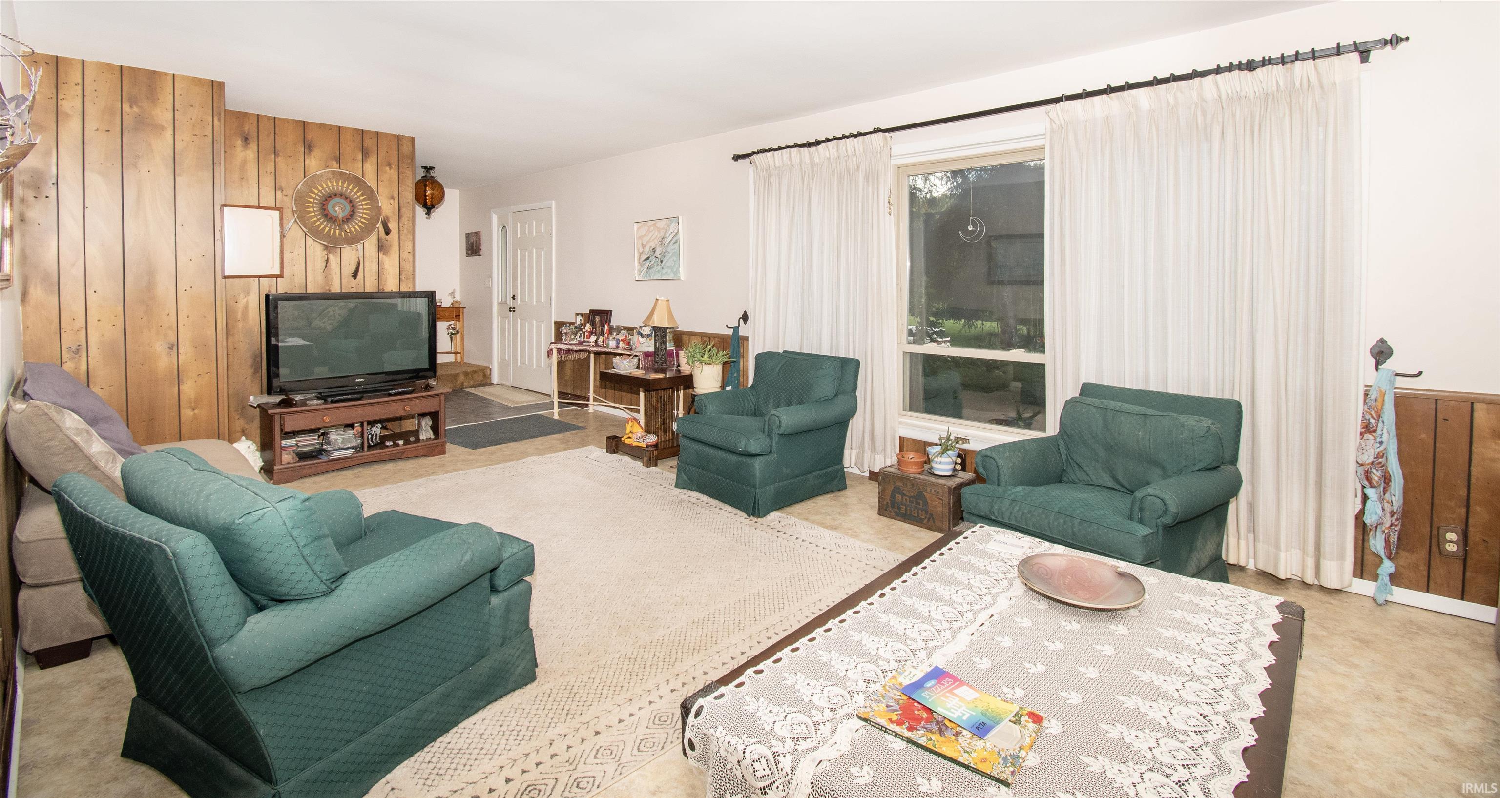 Photo 13 of 505 Oak Crest Drive