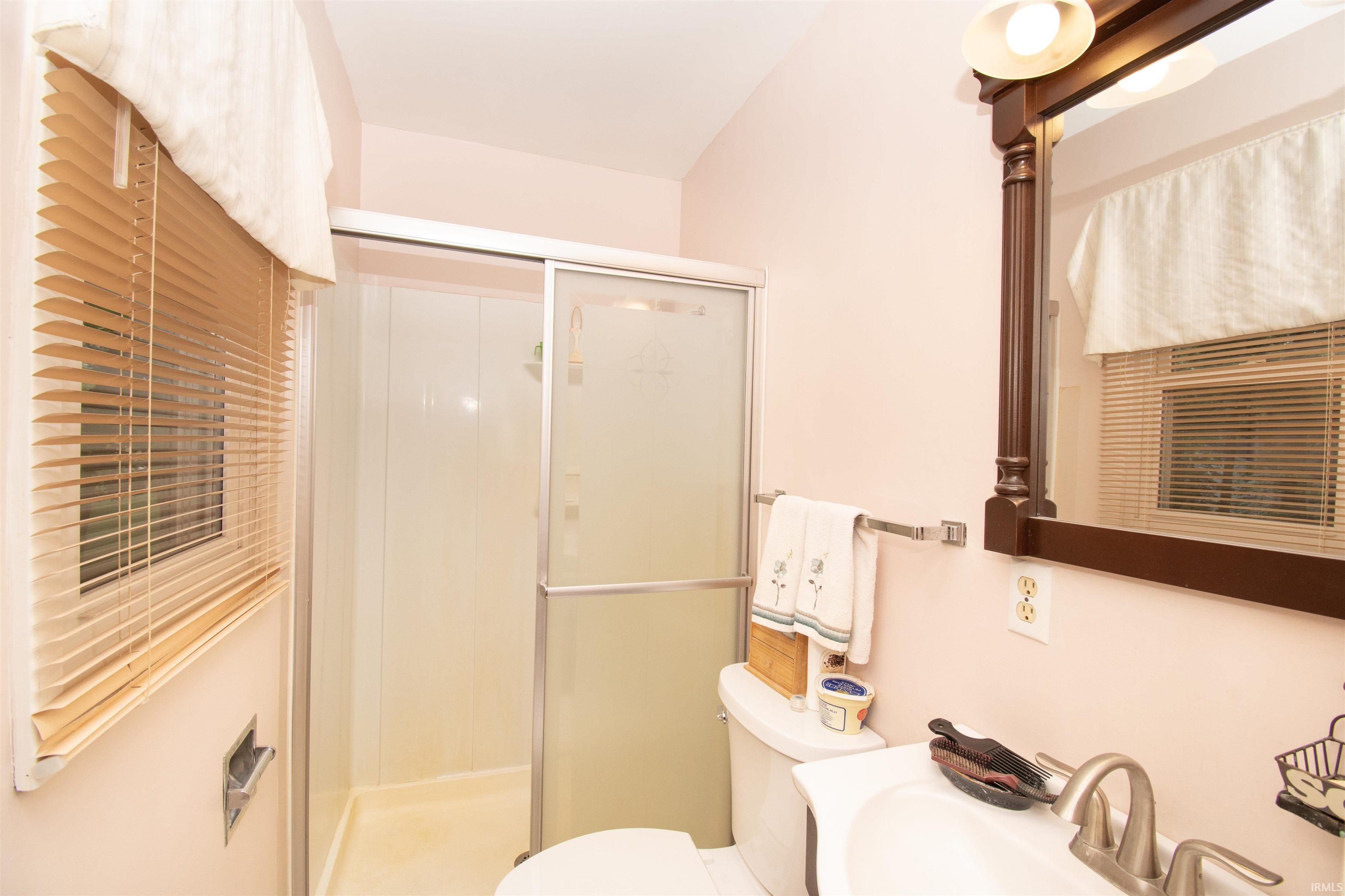 Photo 30 of 505 Oak Crest Drive