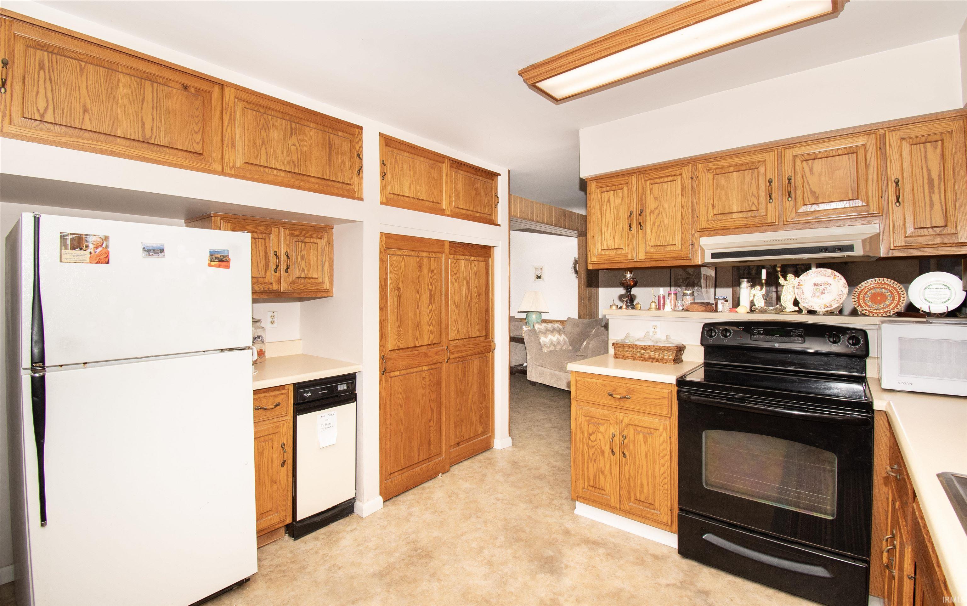 Photo 4 of 505 Oak Crest Drive