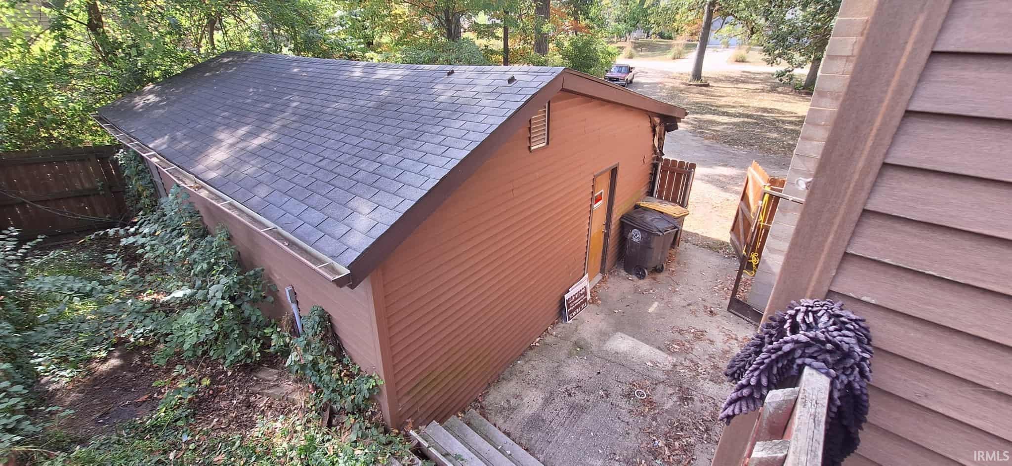 Photo 2 of 2926 Sprunger Road