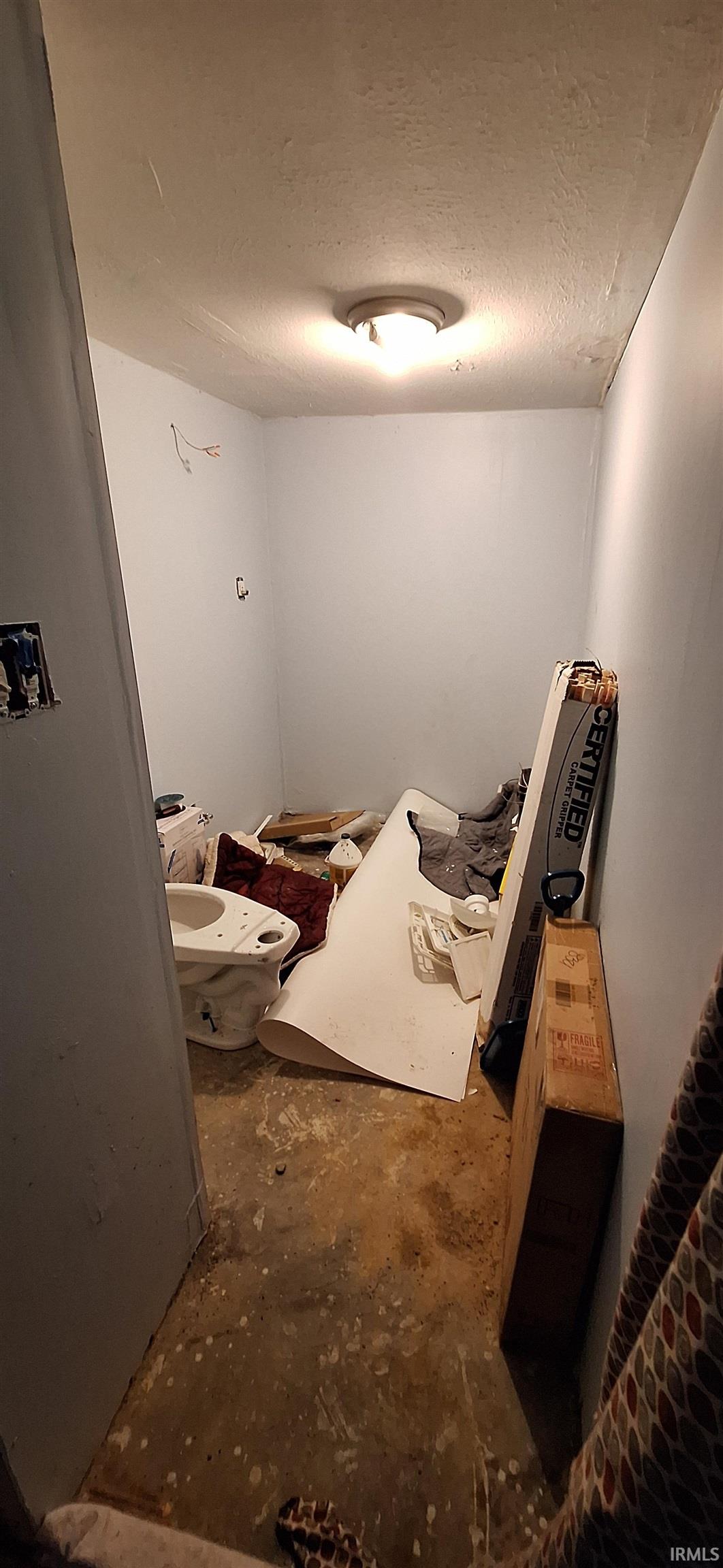 Photo 8 of 2926 Sprunger Road