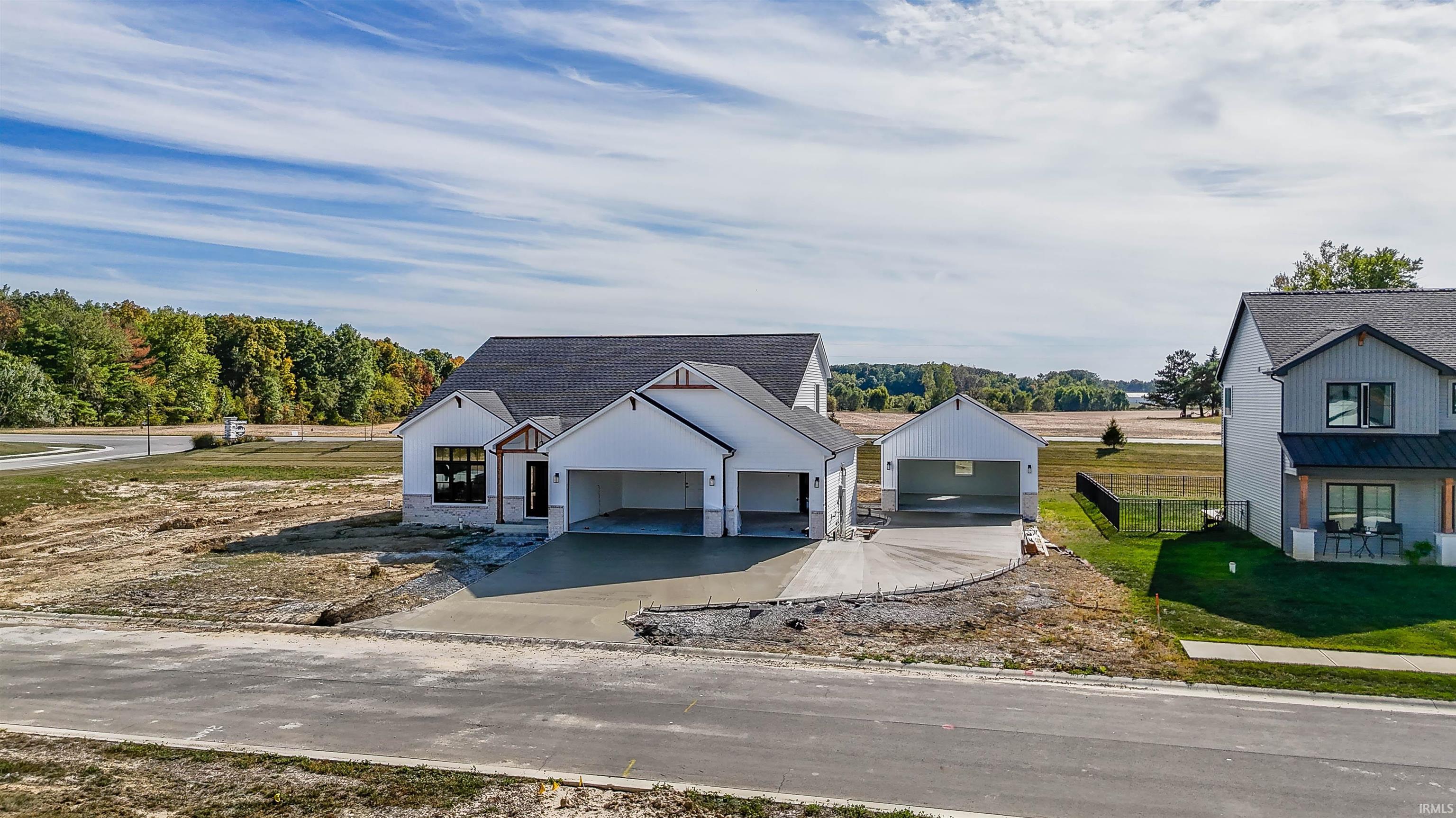 Photo 2 of 8849 Saffron Cove