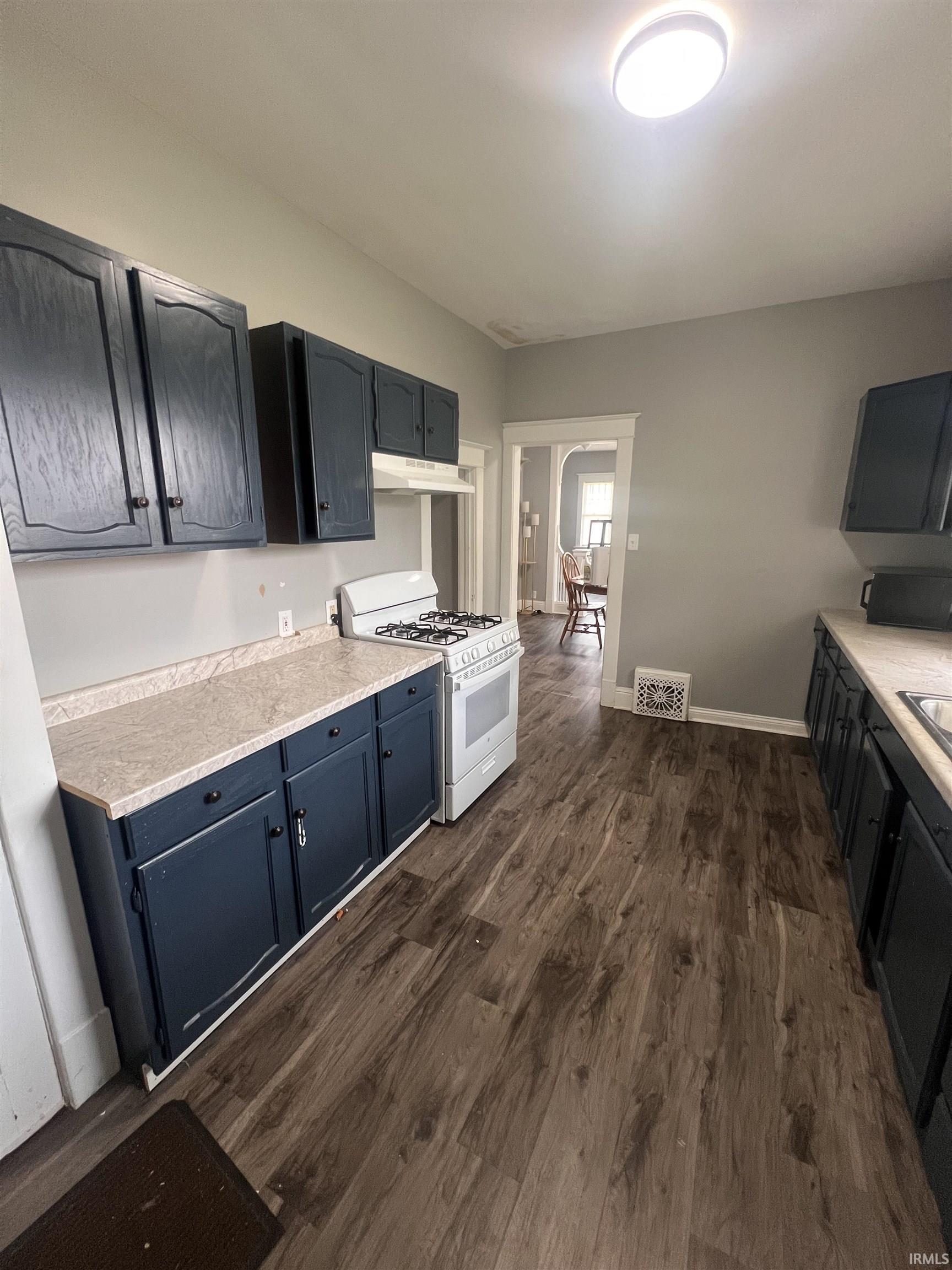 Photo 3 of 2319 S Main Street