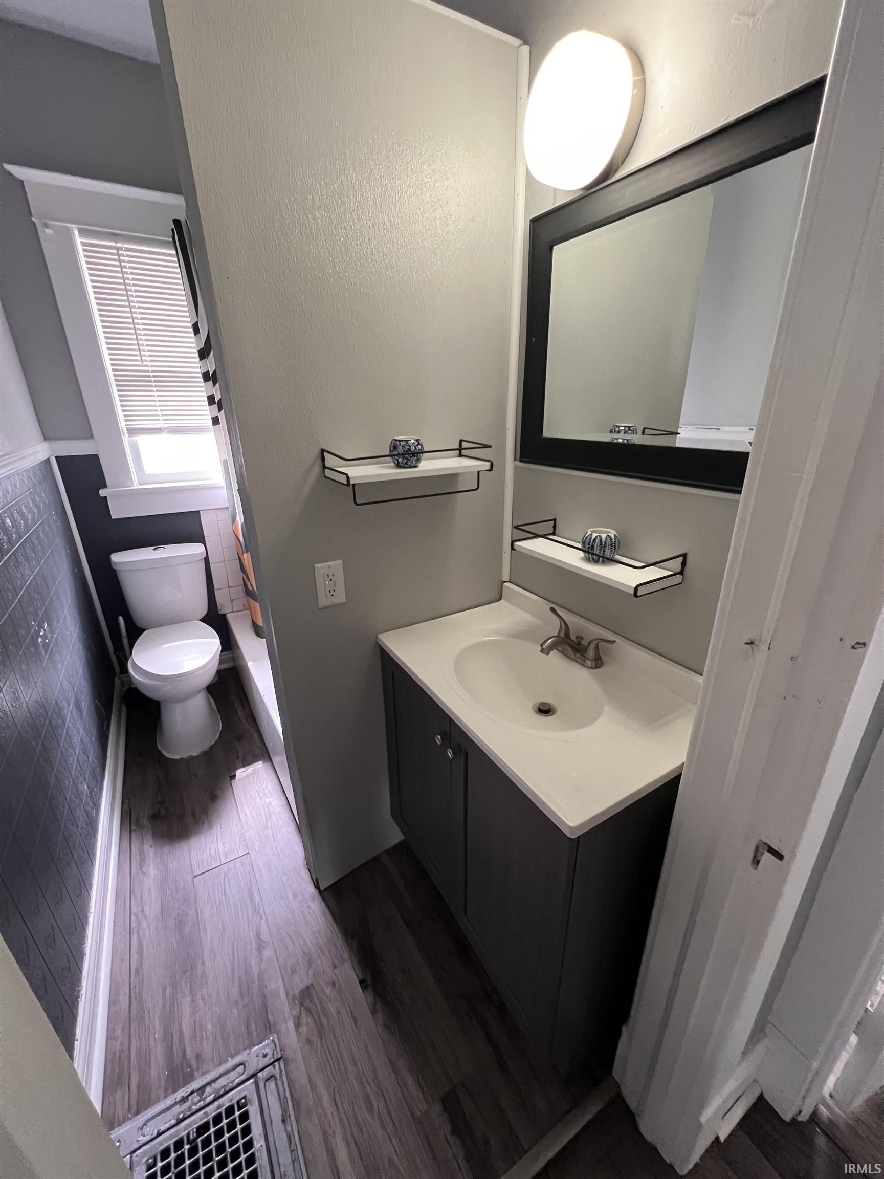 Photo 5 of 2319 S Main Street