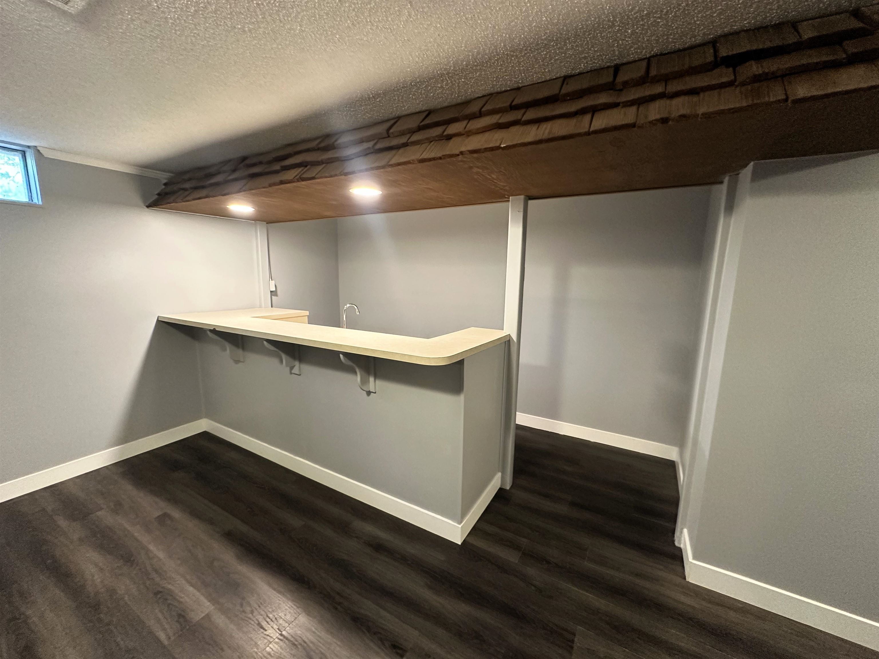 Photo 12 of 1436 S Hadley Road