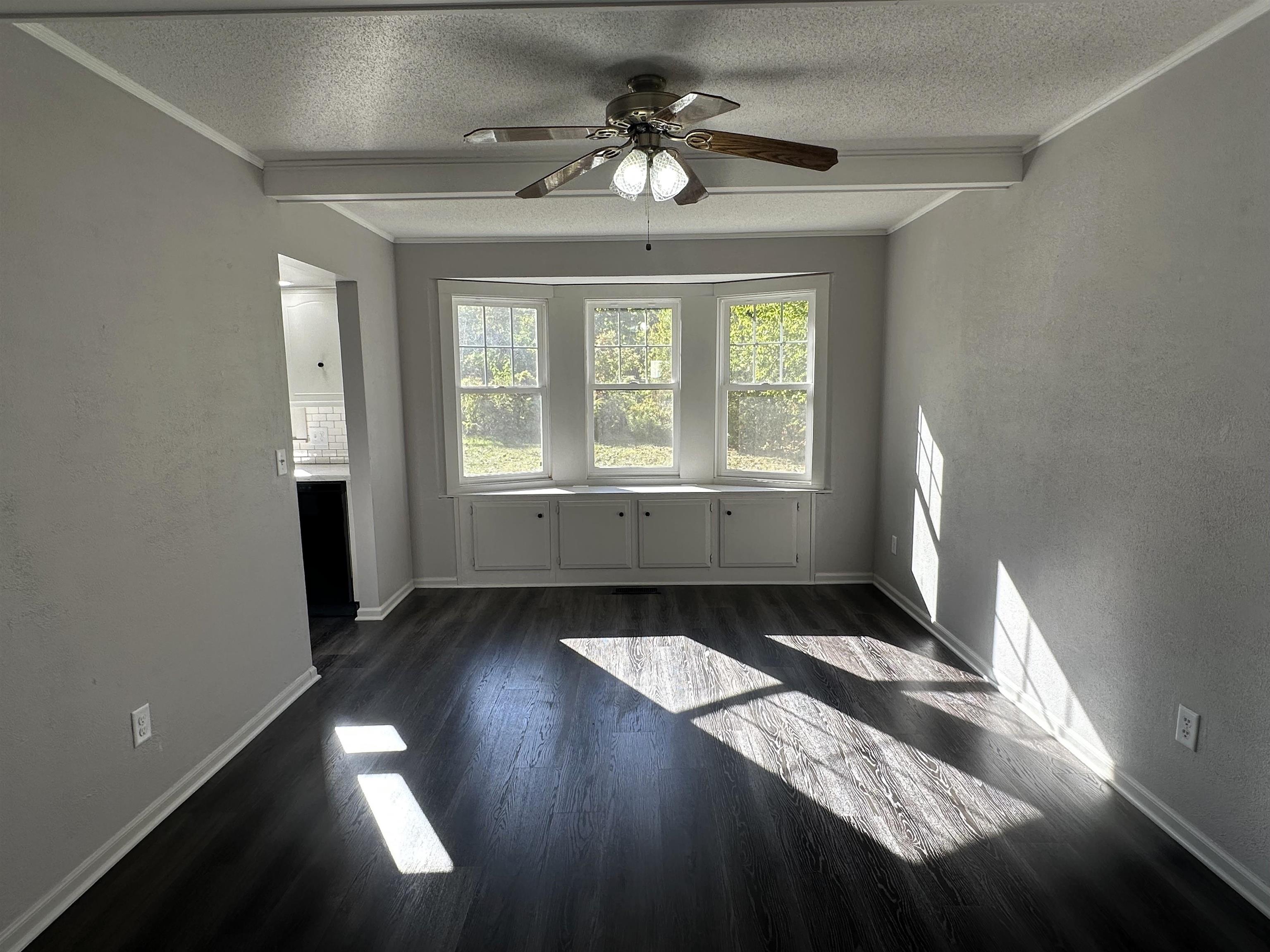 Photo 6 of 1436 S Hadley Road