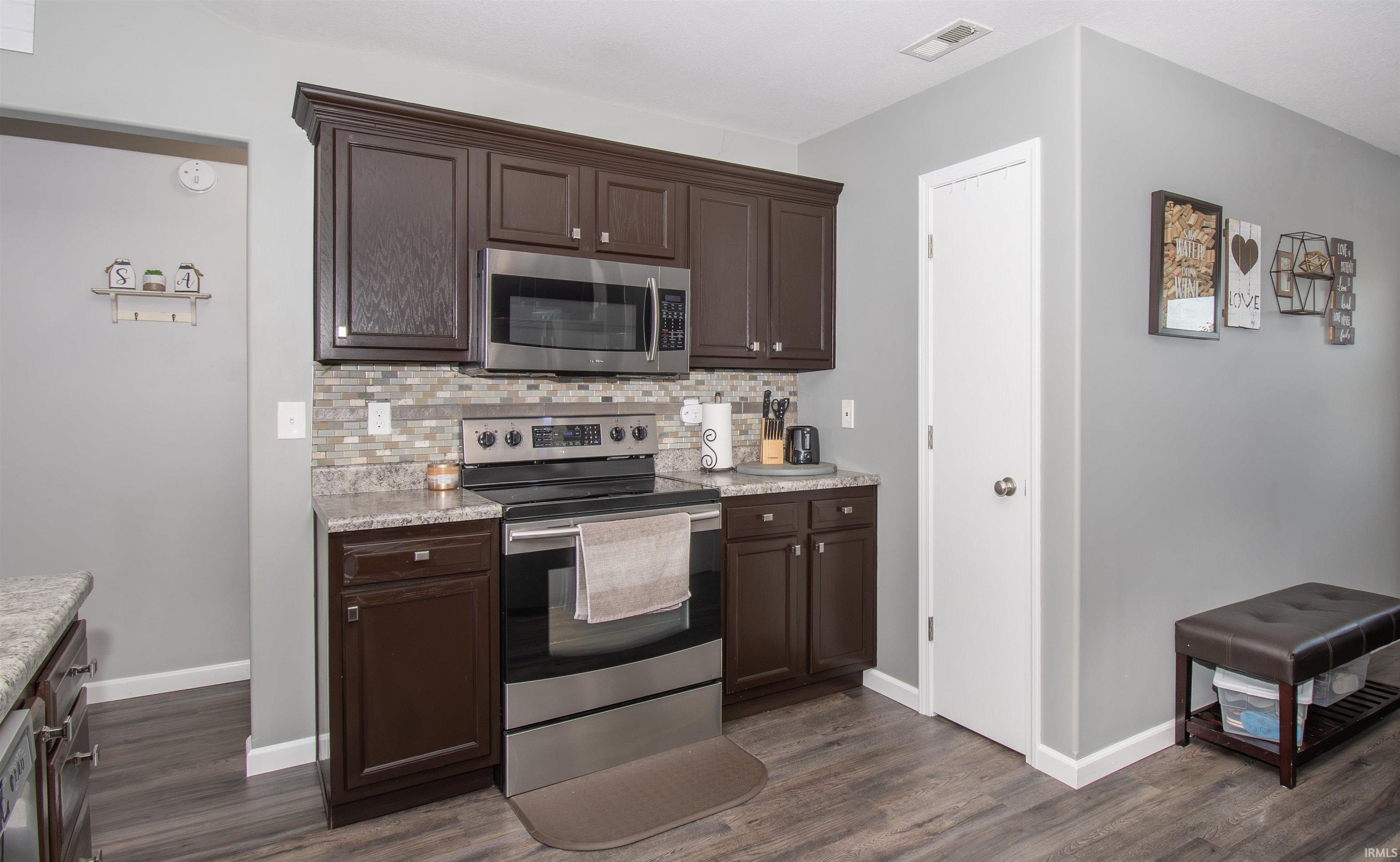 Photo 16 of 408 Sycamore Way