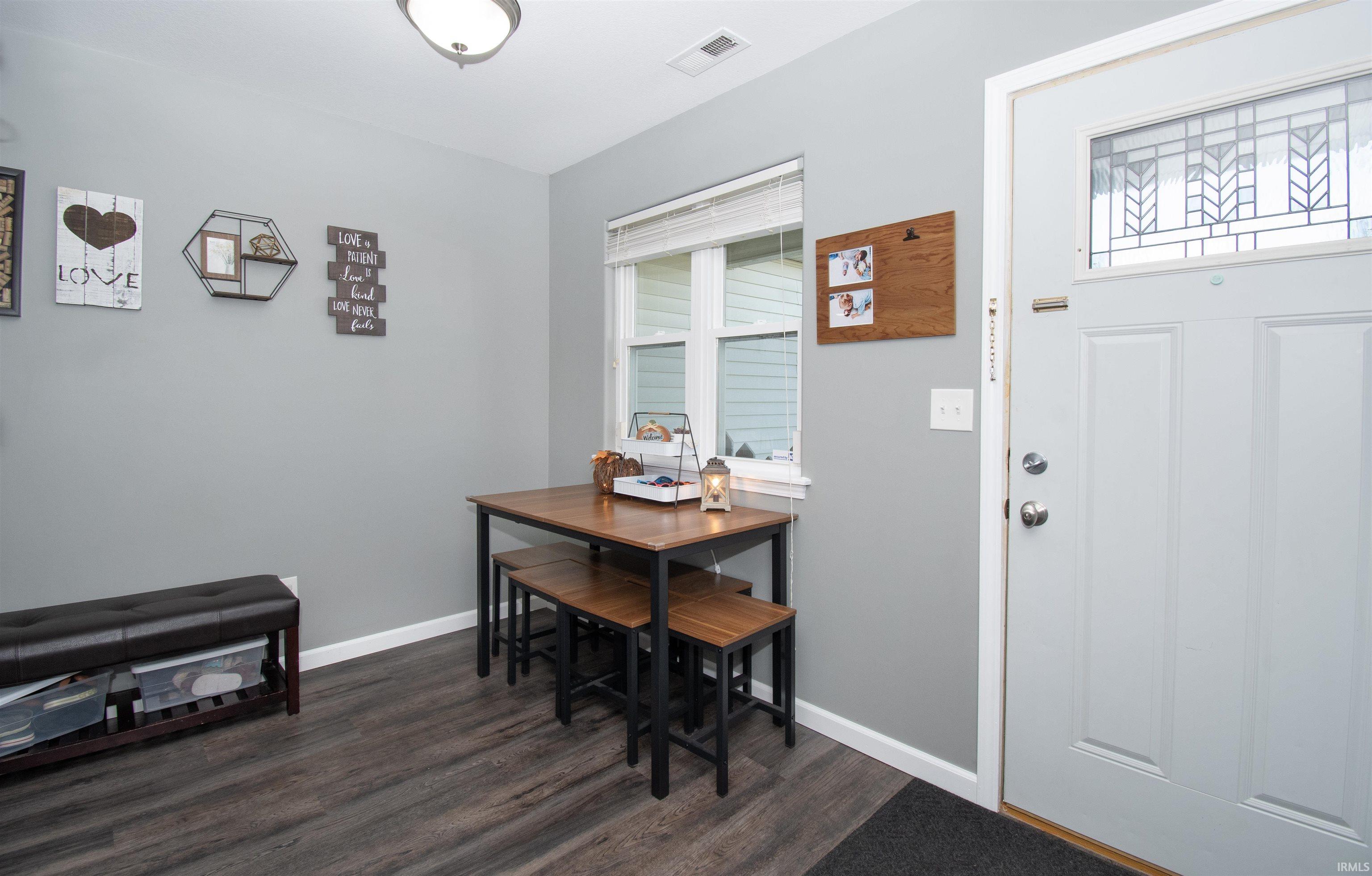 Photo 7 of 408 Sycamore Way