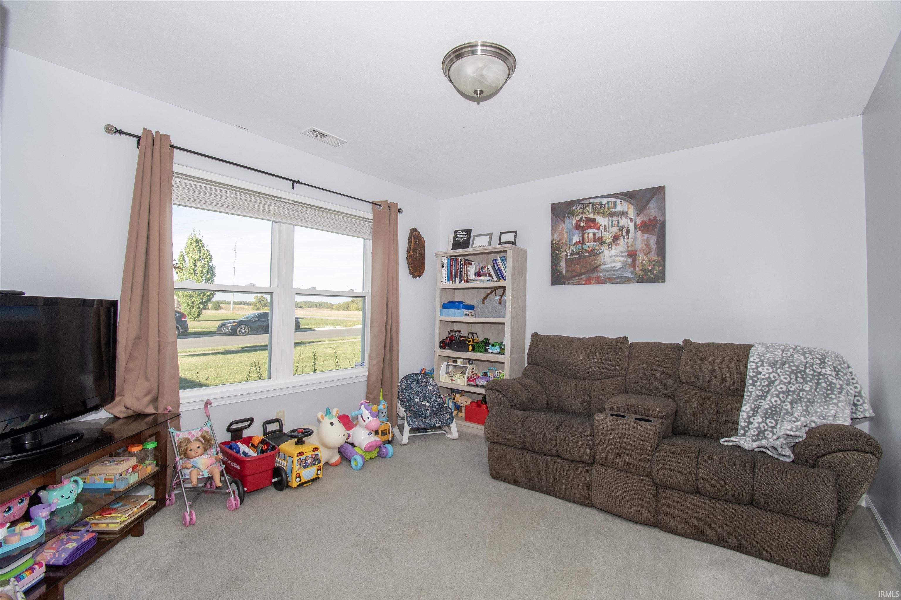 Photo 8 of 408 Sycamore Way