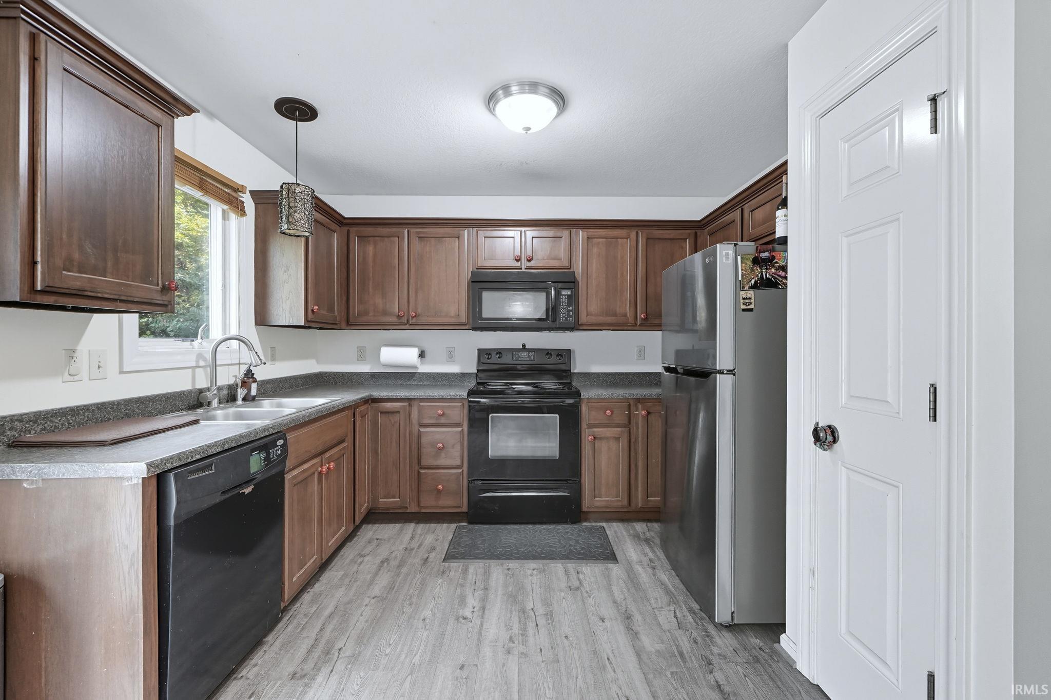 Photo 9 of 120 Park Ridge Drive