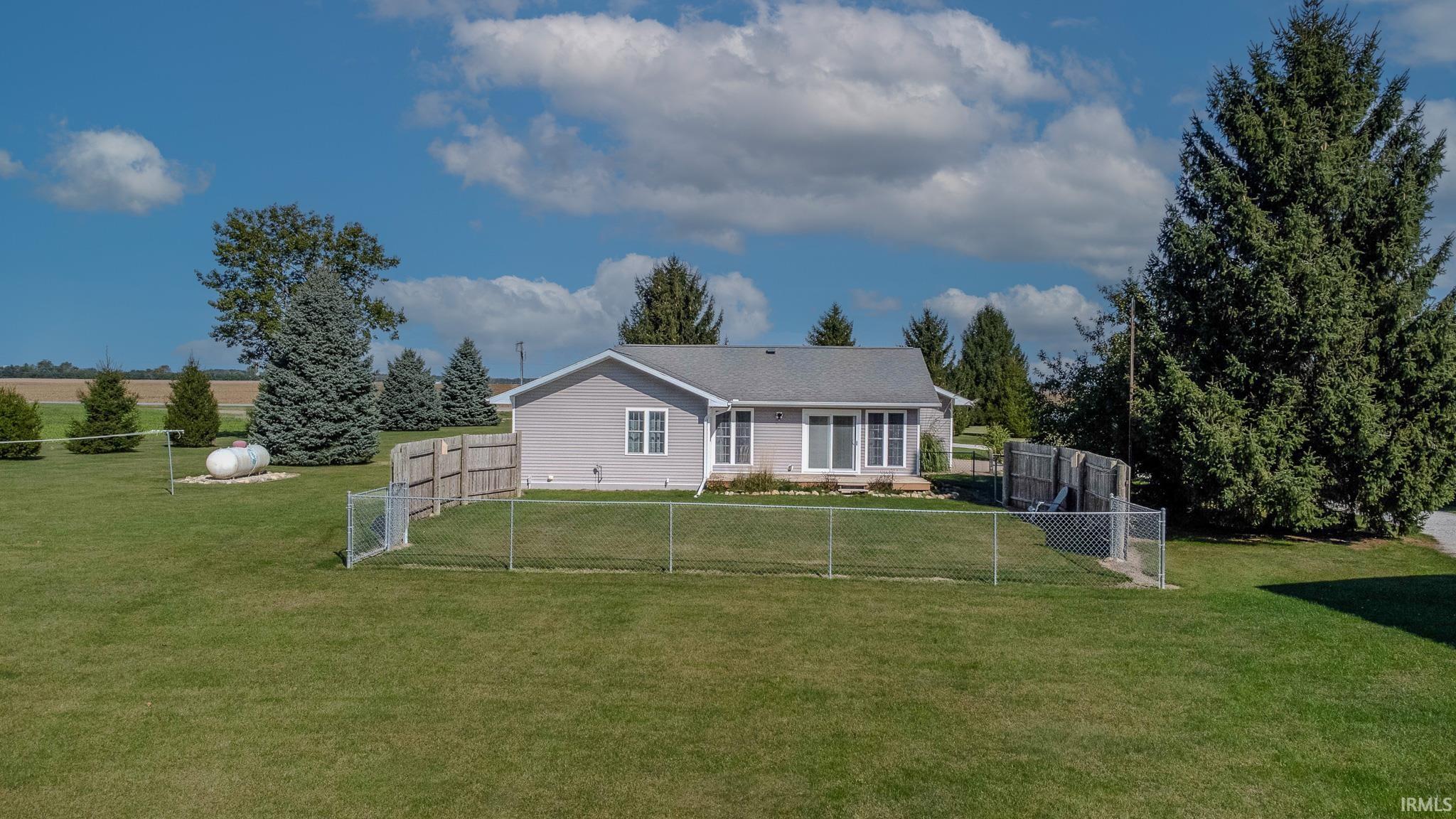 Photo 4 of 1510 E SR 120