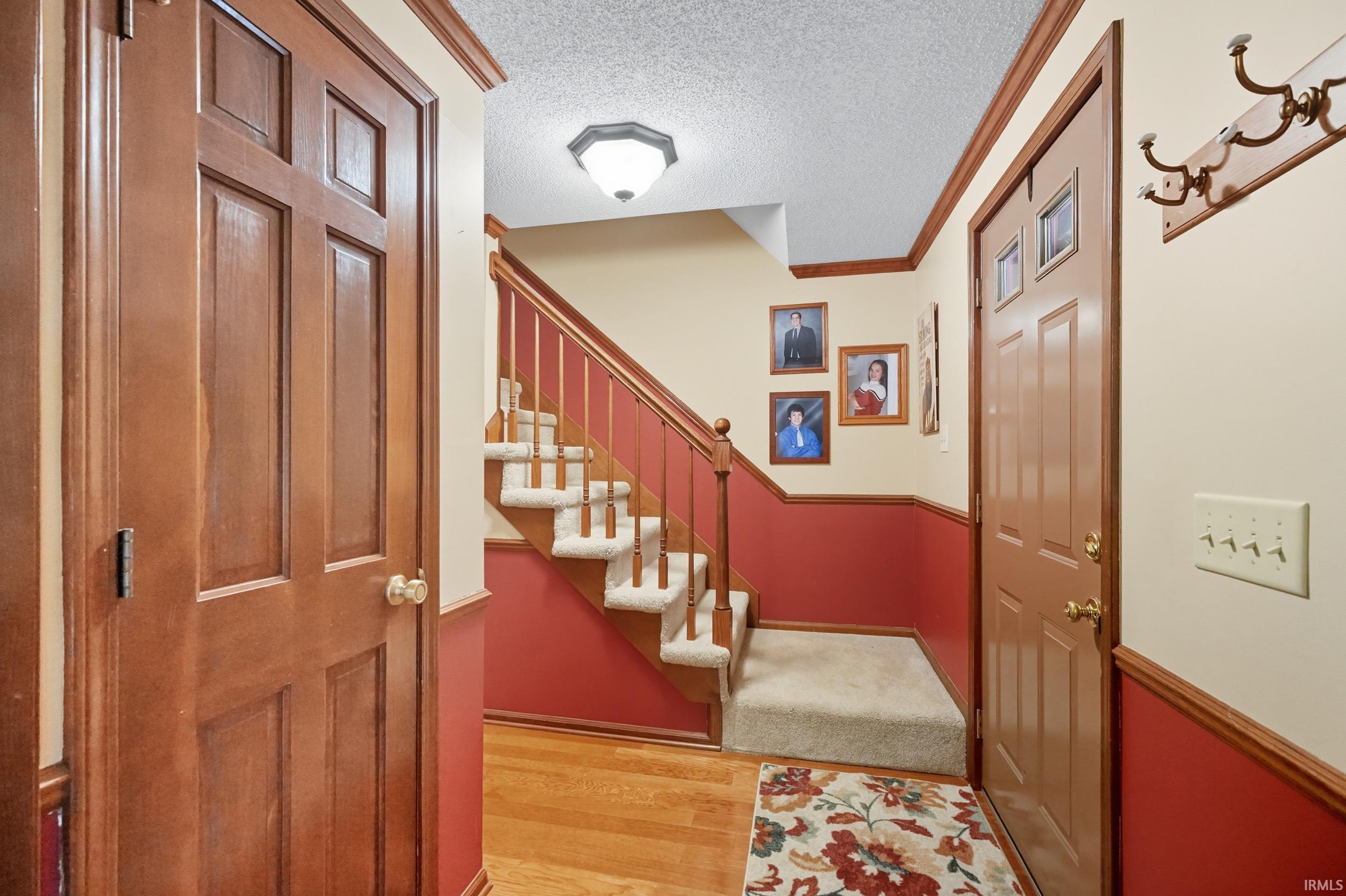 Photo 2 of 6821 Thamesford Drive