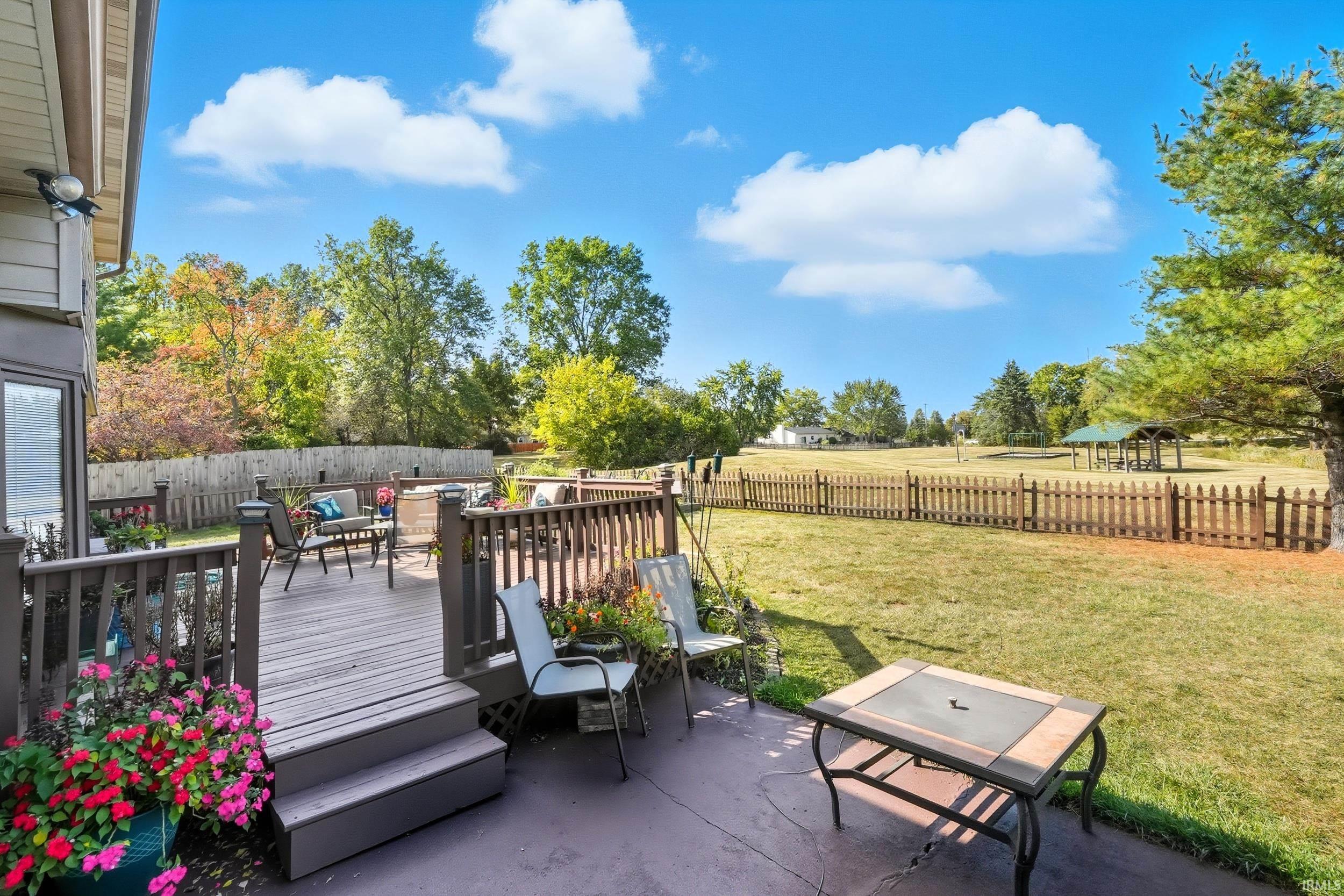 Photo 31 of 6821 Thamesford Drive