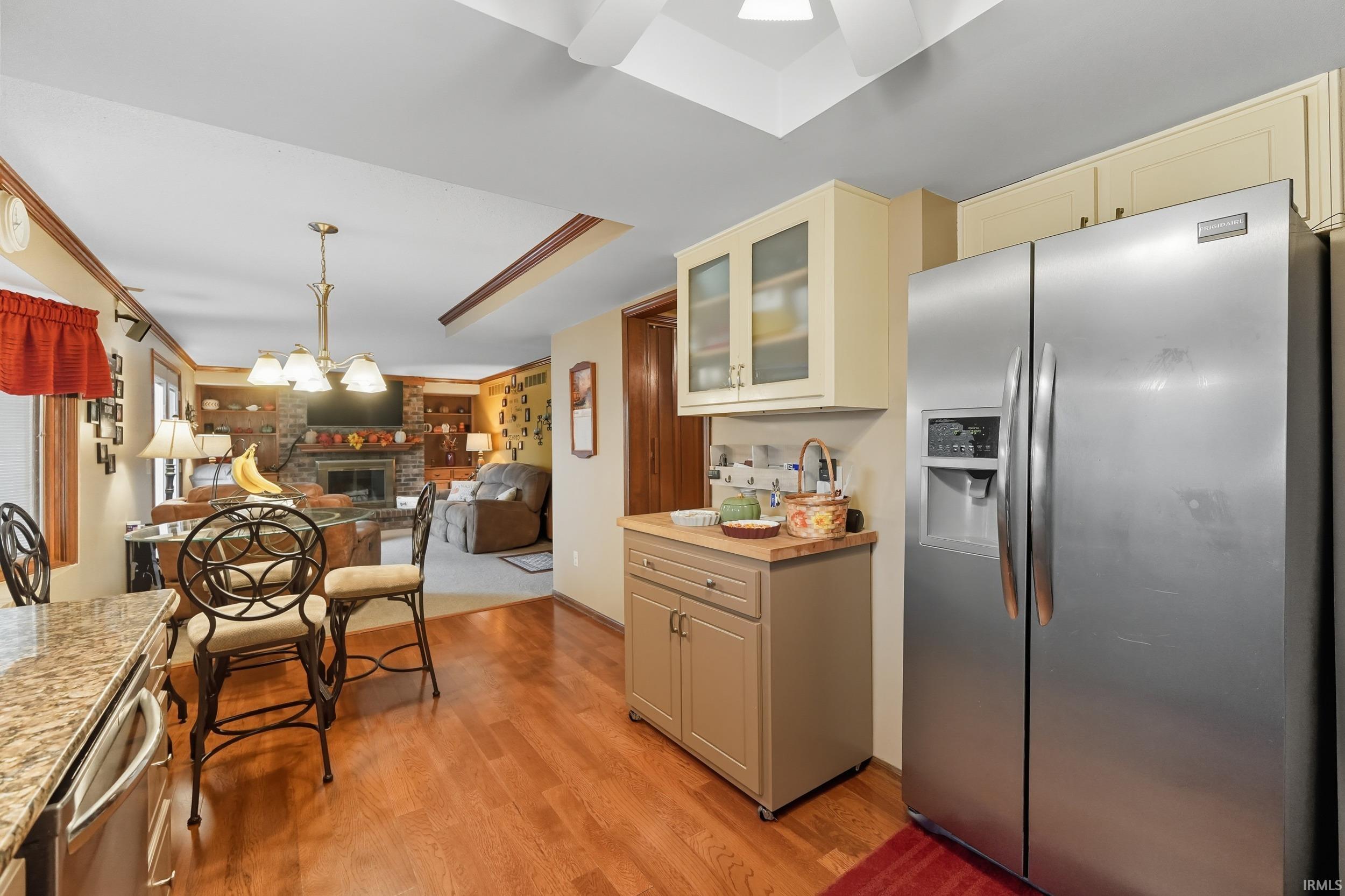 Photo 5 of 6821 Thamesford Drive