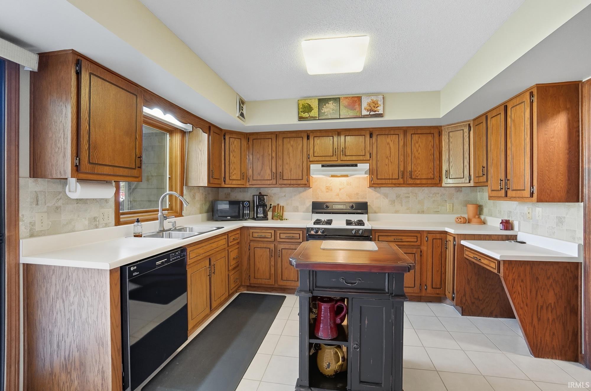 Photo 11 of 5717 Bayside Drive