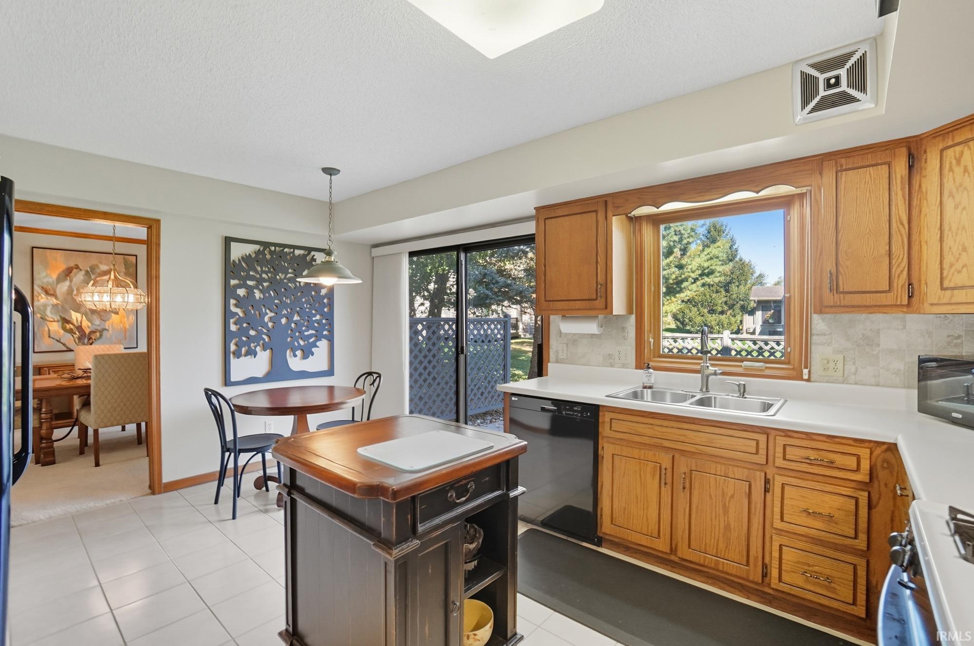 Photo 12 of 5717 Bayside Drive