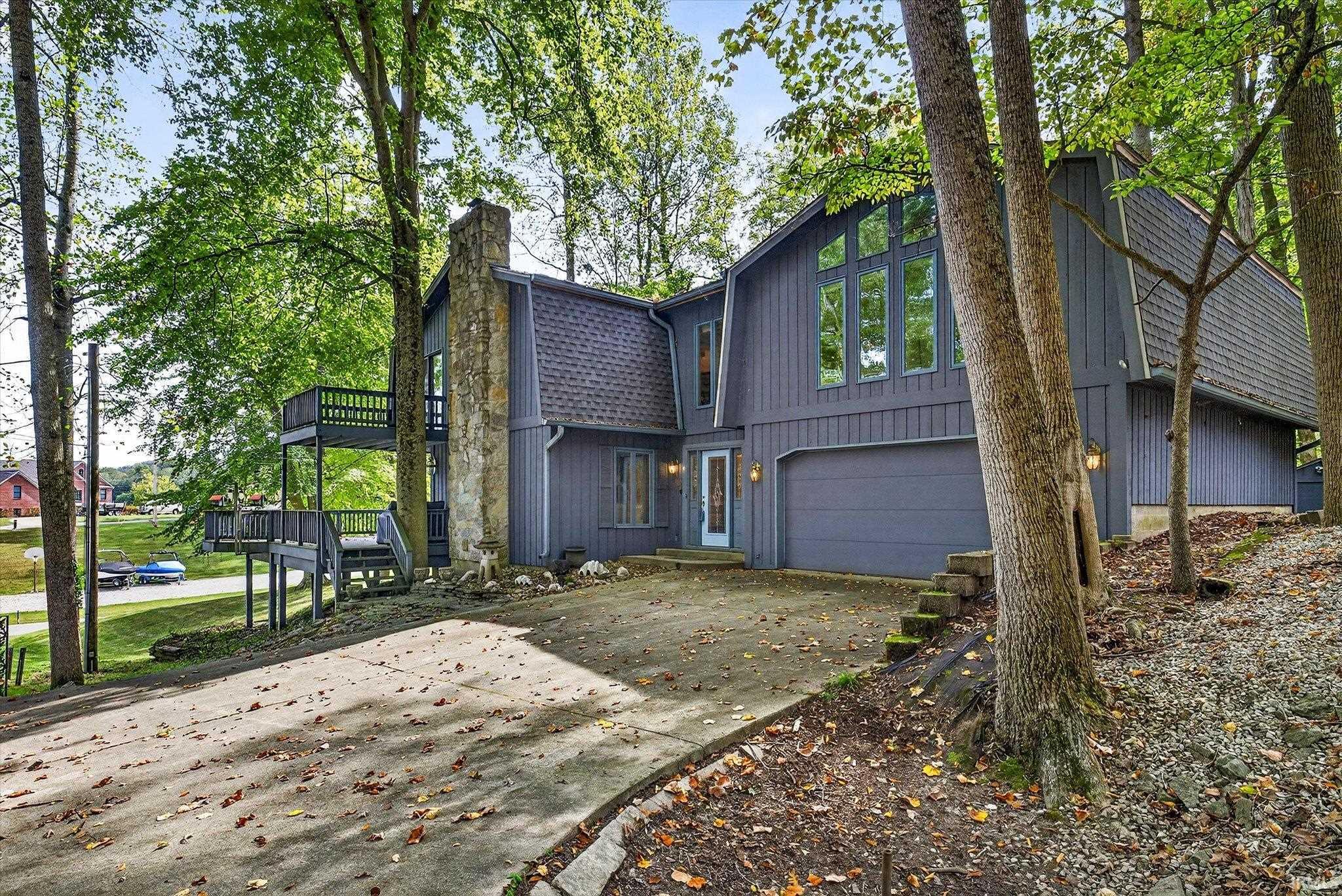 Homes for sale in Unionville, IN | 8002 N Lakeview Dr, Unionville, IN 47468 | MLS# 202540532