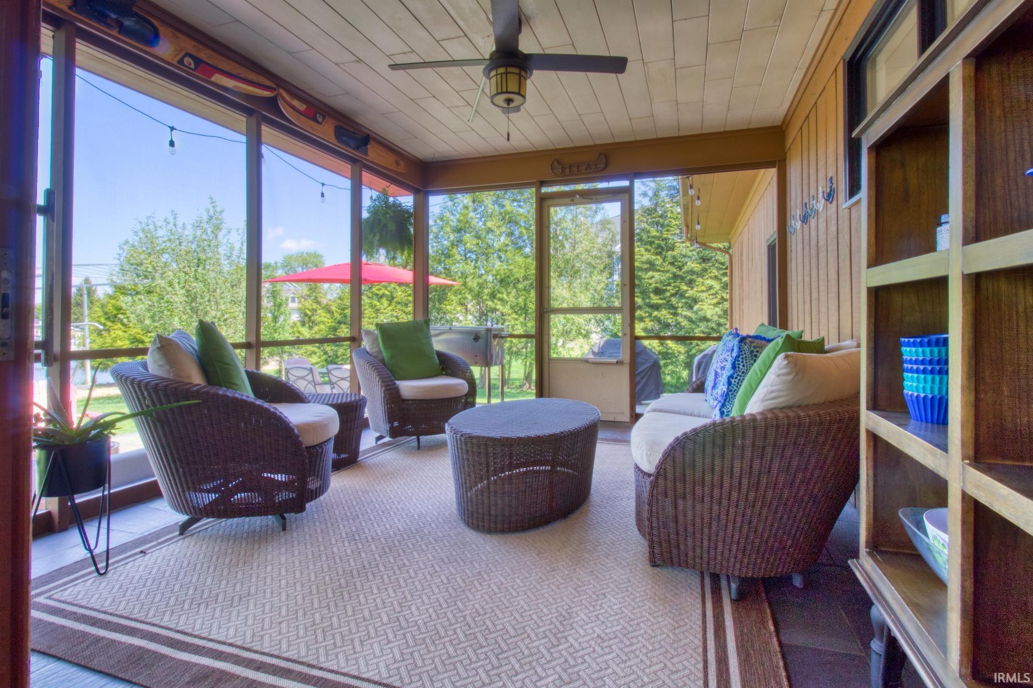 Photo 10 of 933 Country Club Lane