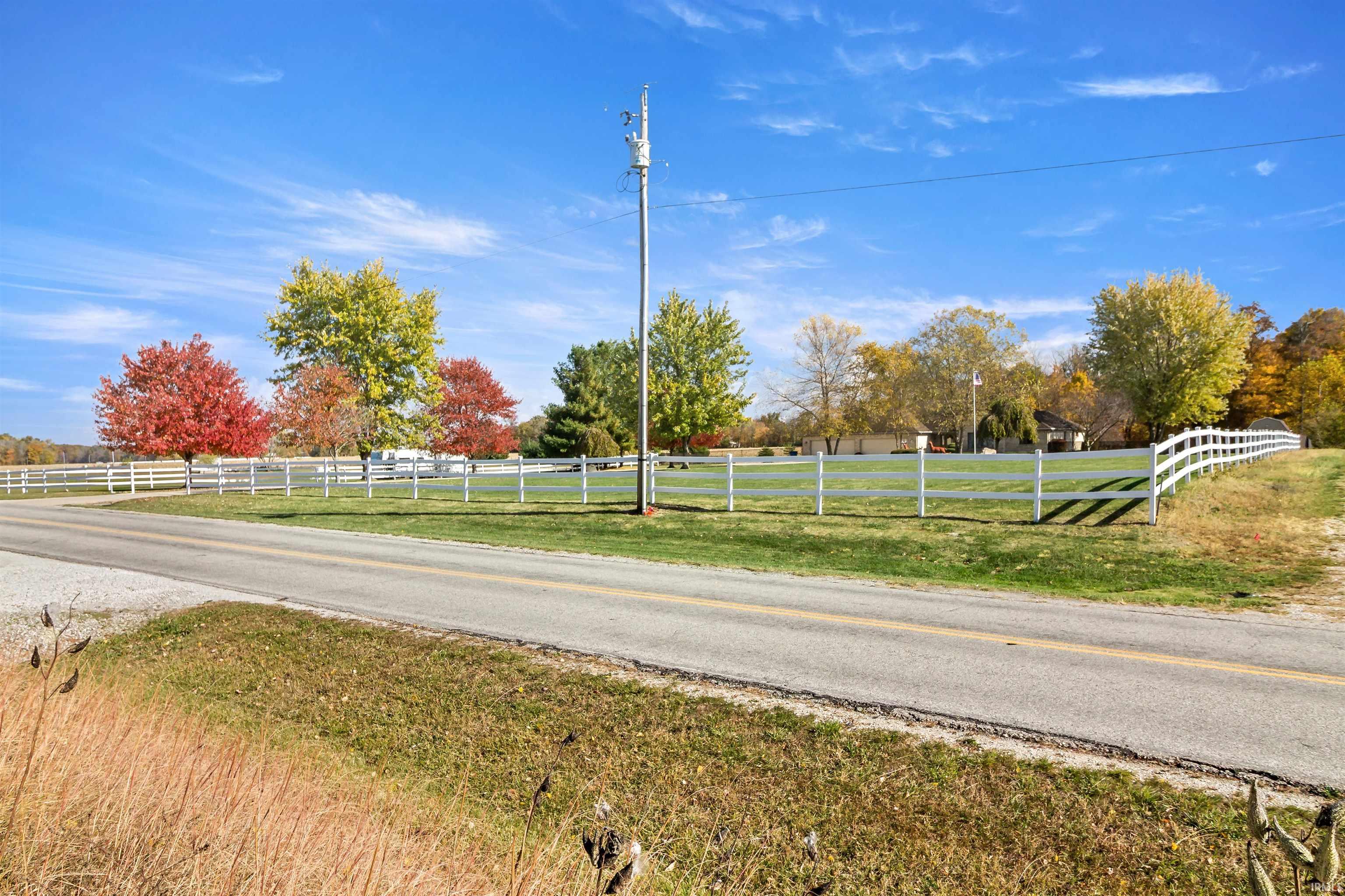 Homes for sale in Gas City, IN | 6611 S 500 E, Gas City, IN 46933 | MLS# 202540540