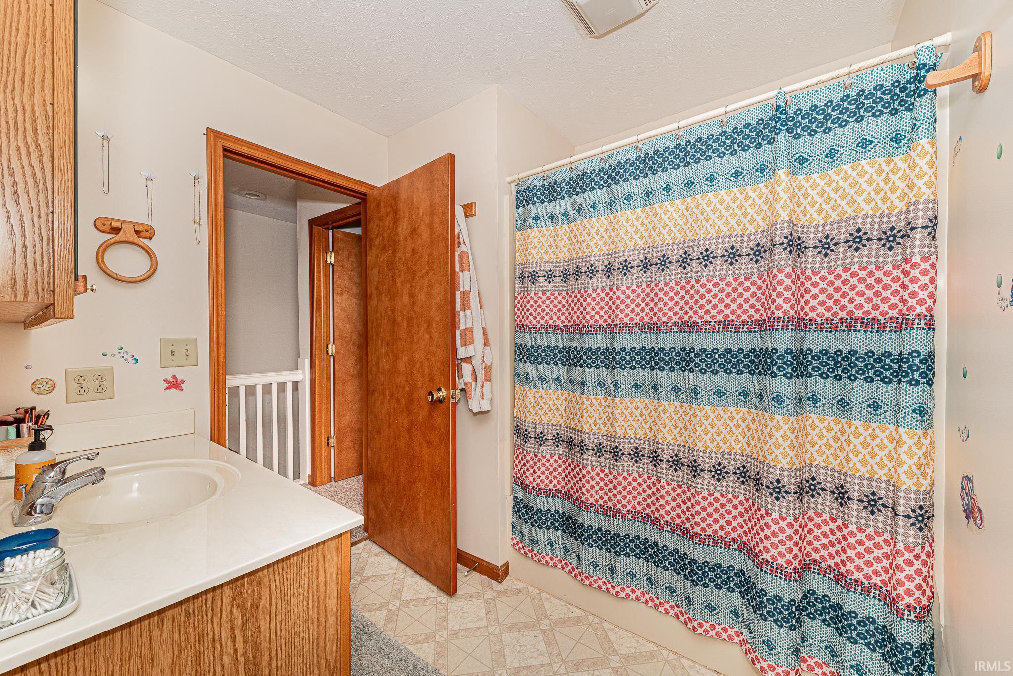 8241 E Wade Lane
