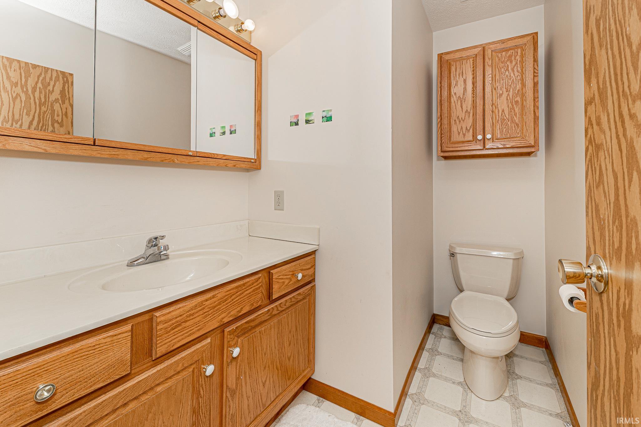 8241 E Wade Lane