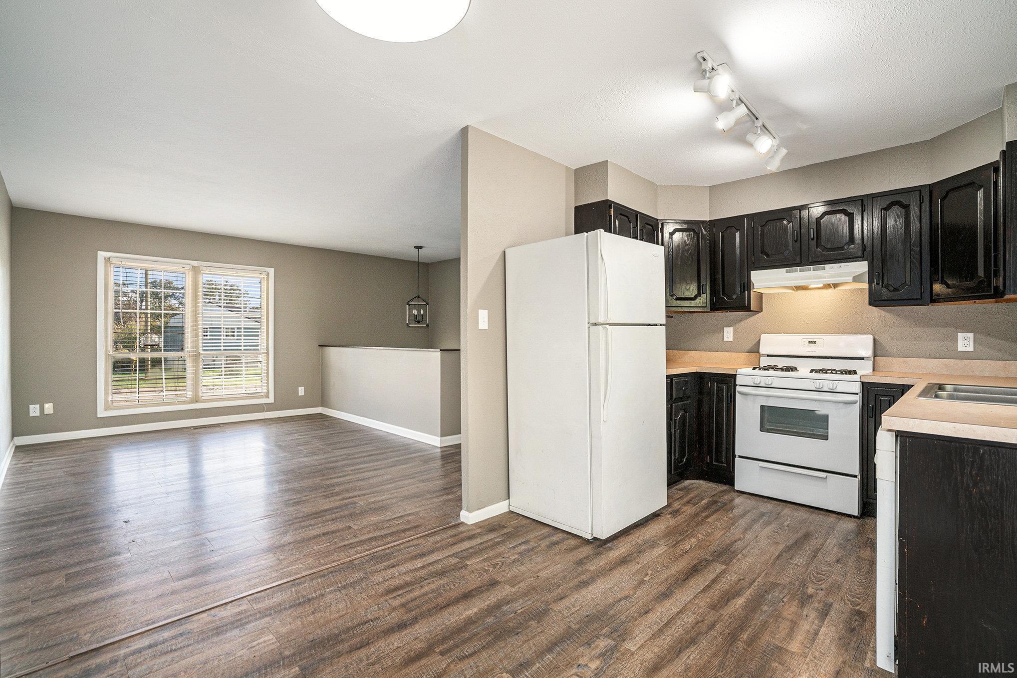 Photo 4 of 30931 Amber Drive