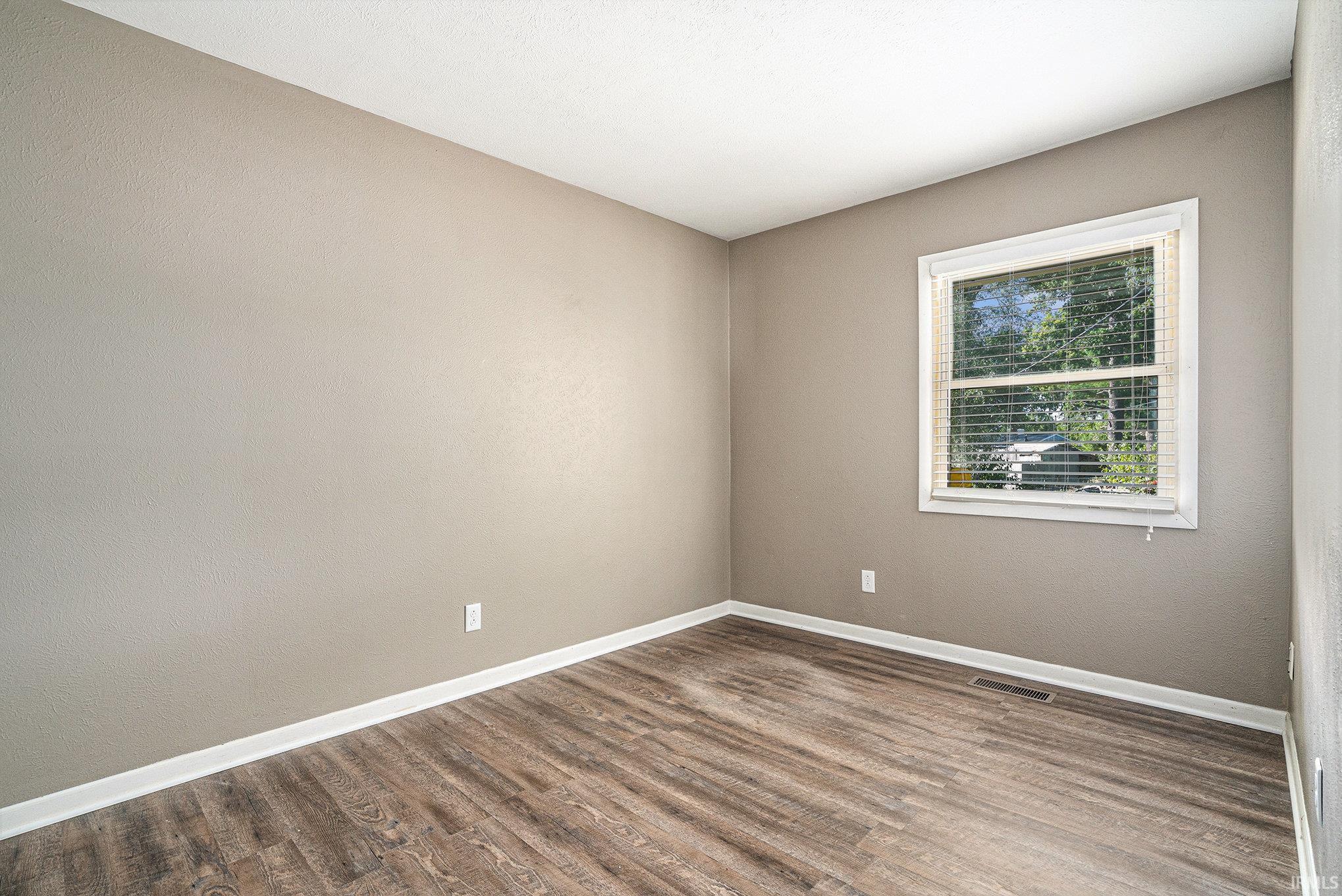 Photo 7 of 30931 Amber Drive