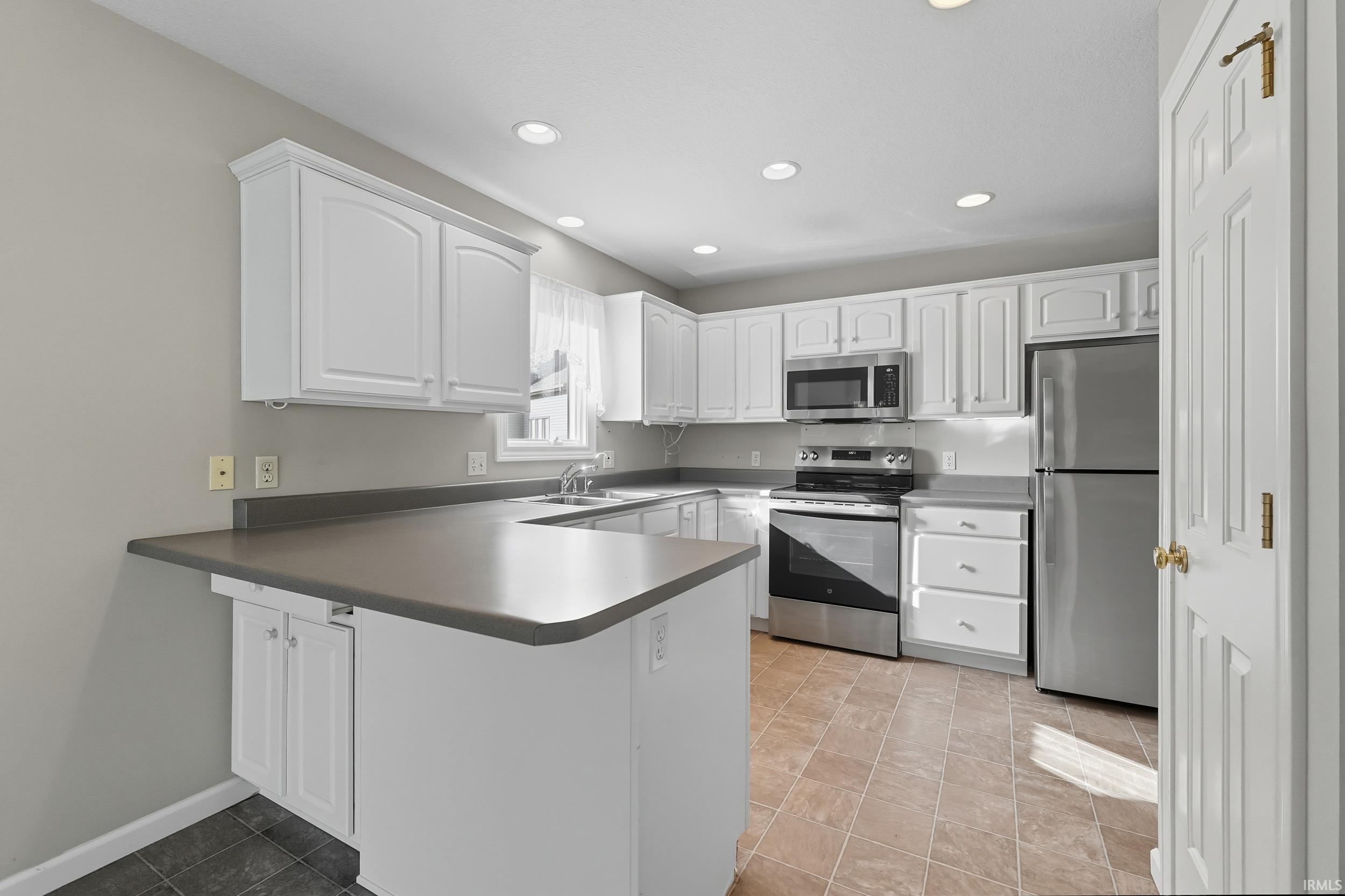 Photo 11 of 1326 Bluff Pointe Way