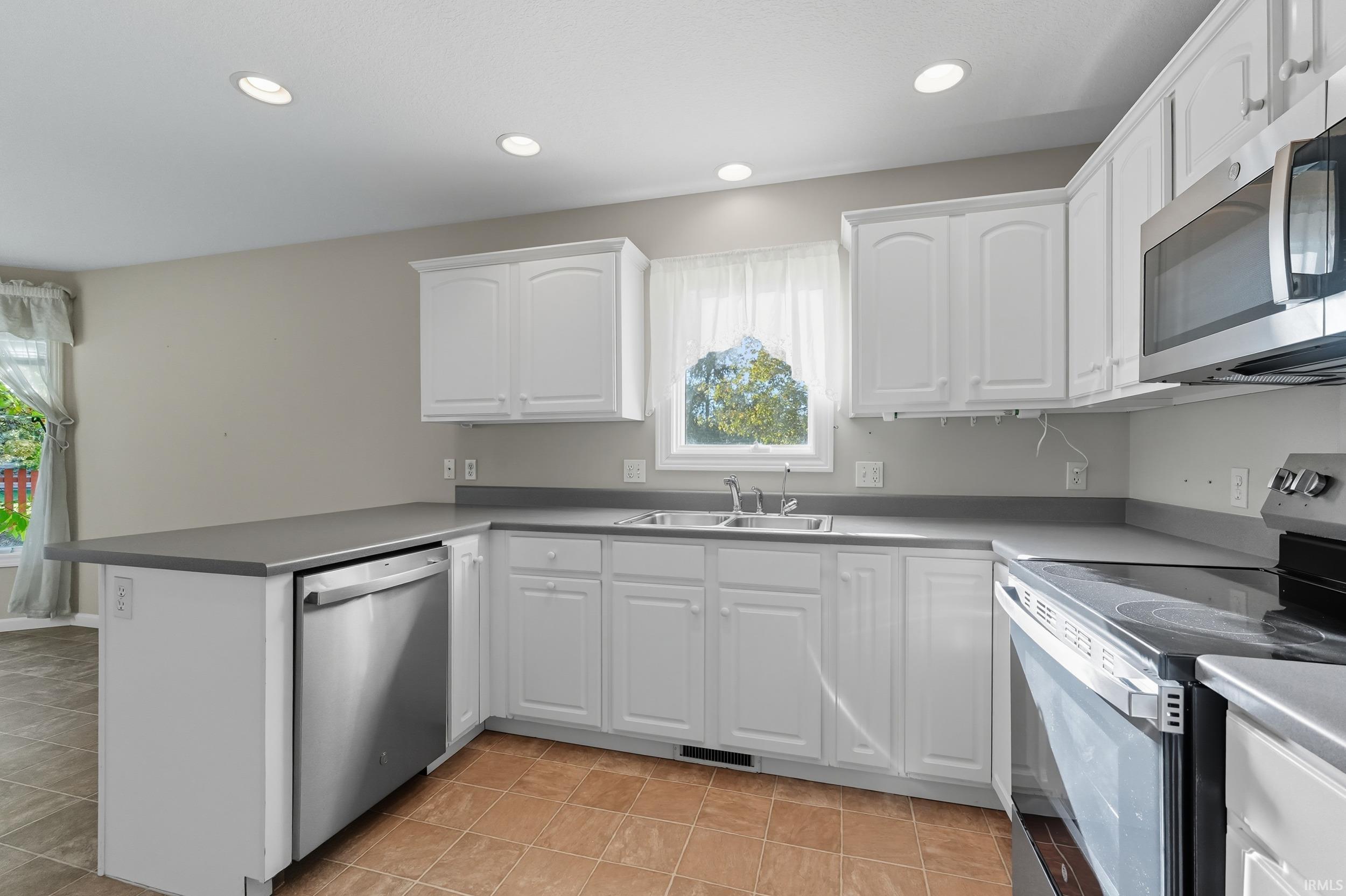 Photo 12 of 1326 Bluff Pointe Way