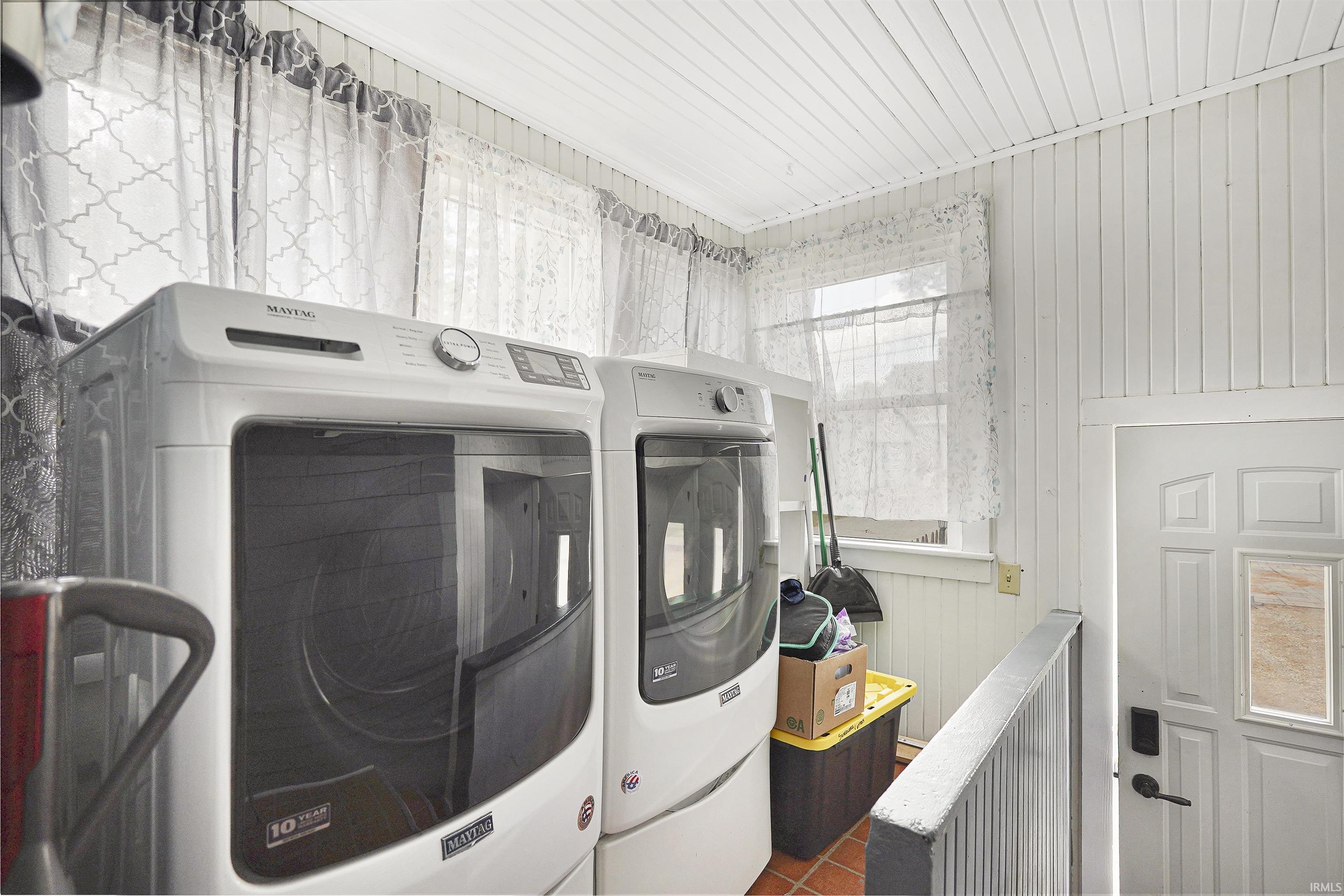 Photo 17 of 717 E Market Street