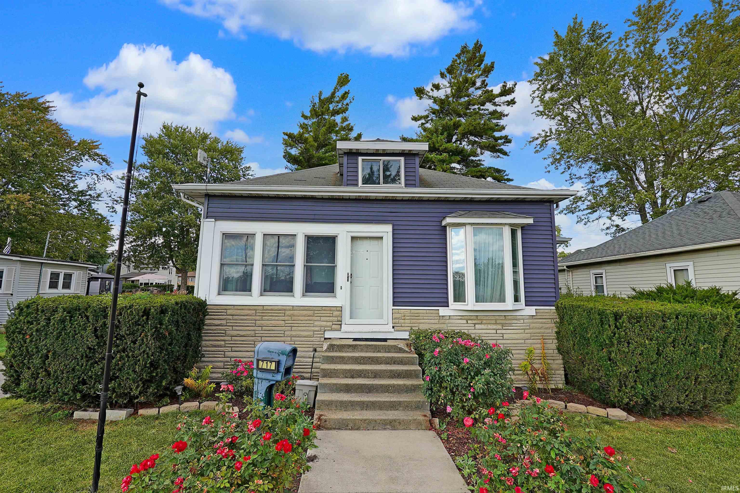 Photo 2 of 717 E Market Street