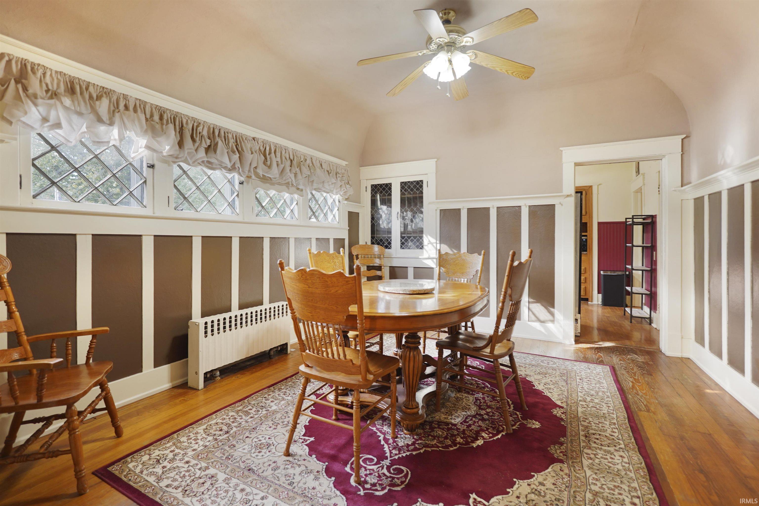 Photo 6 of 717 E Market Street