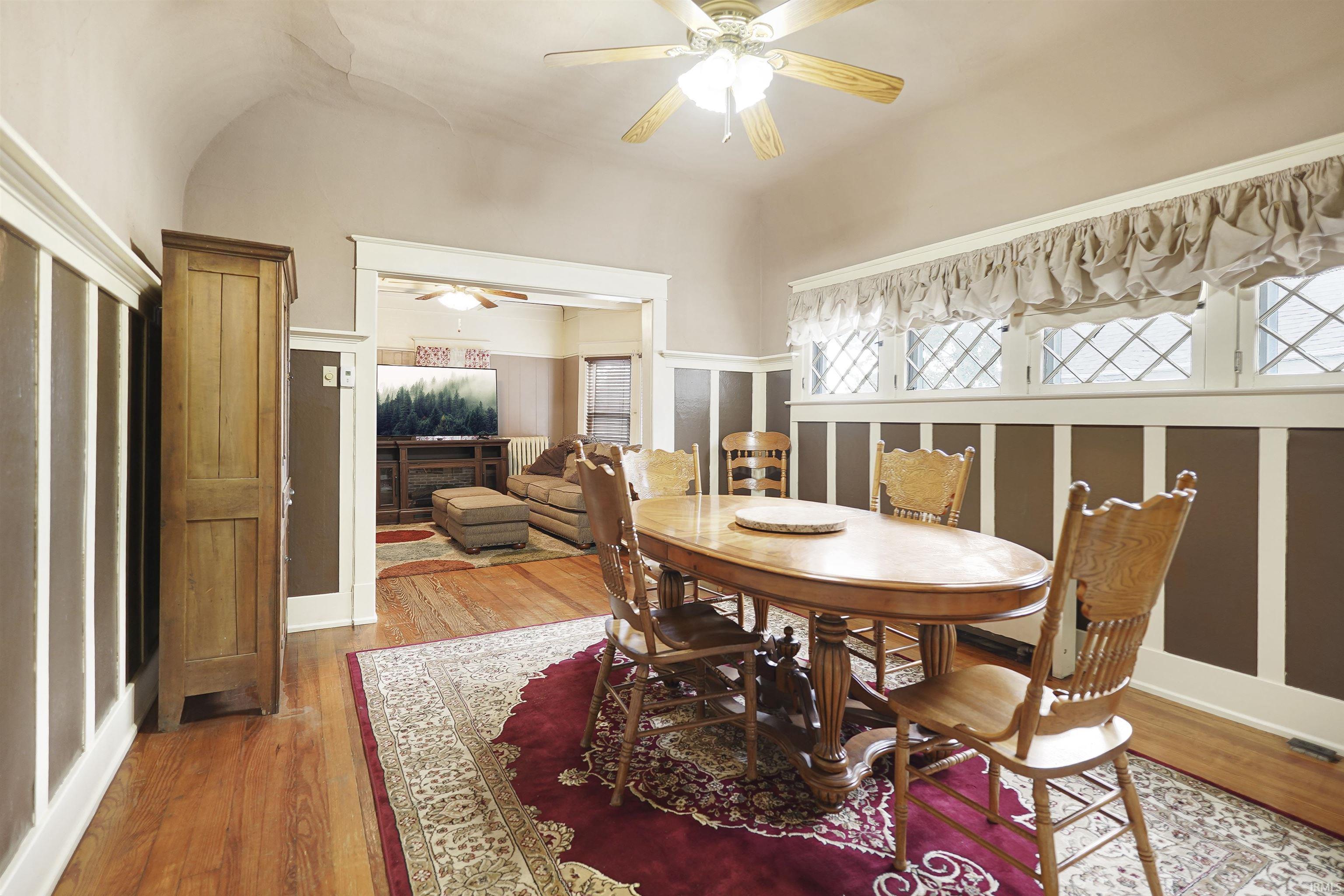 Photo 7 of 717 E Market Street