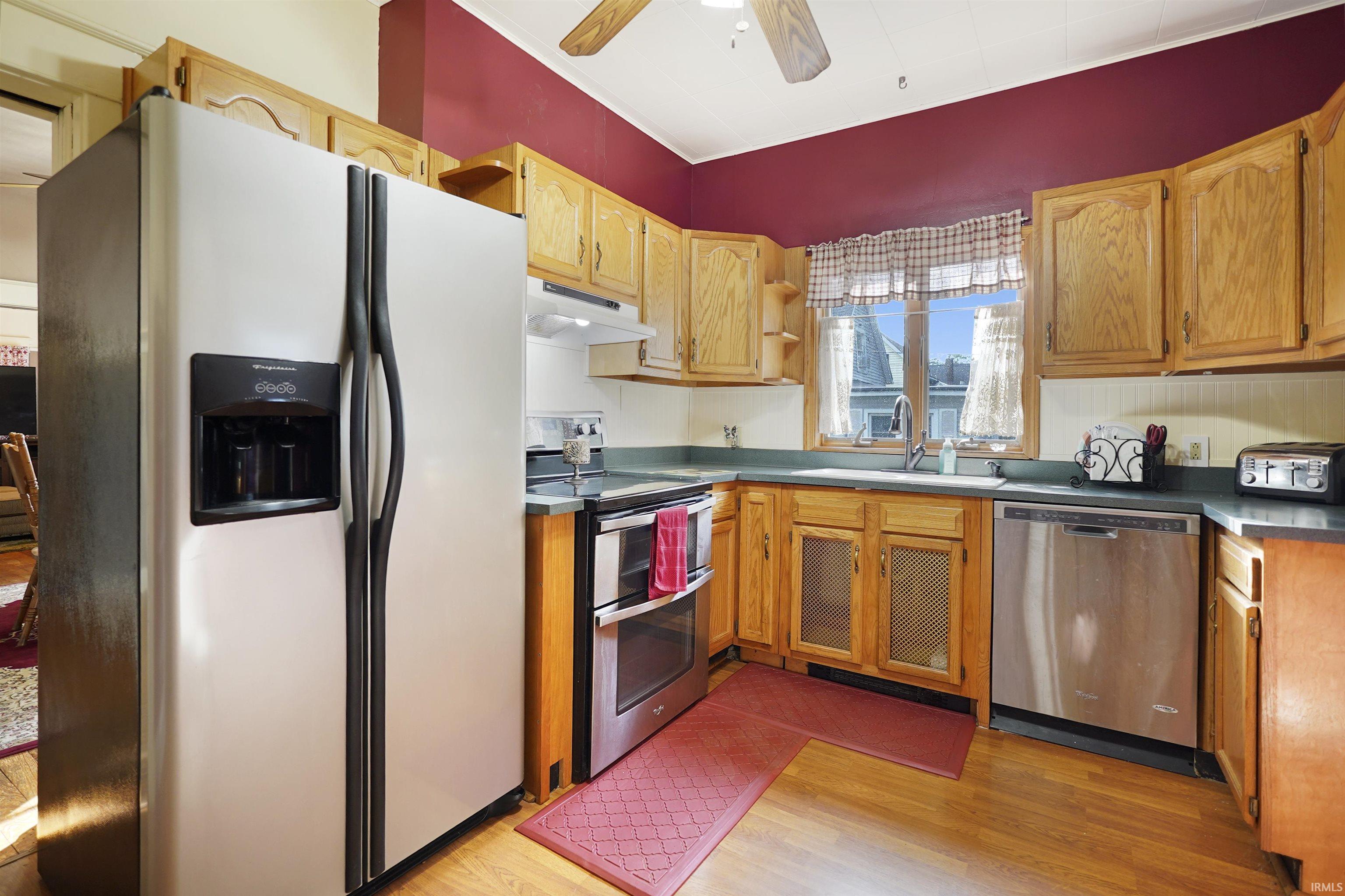 Photo 9 of 717 E Market Street