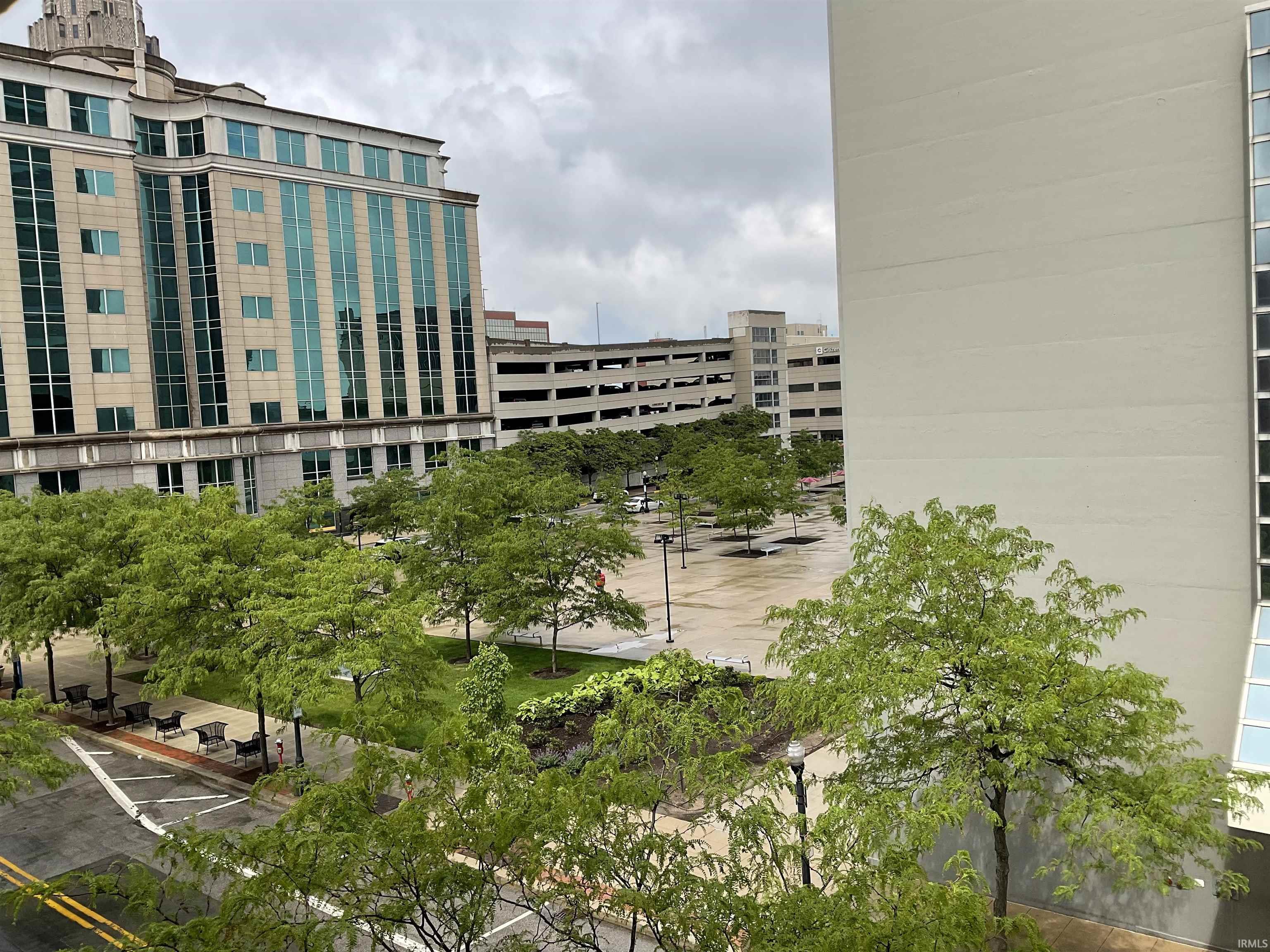 Photo 22 of 112 W Washington Boulevard