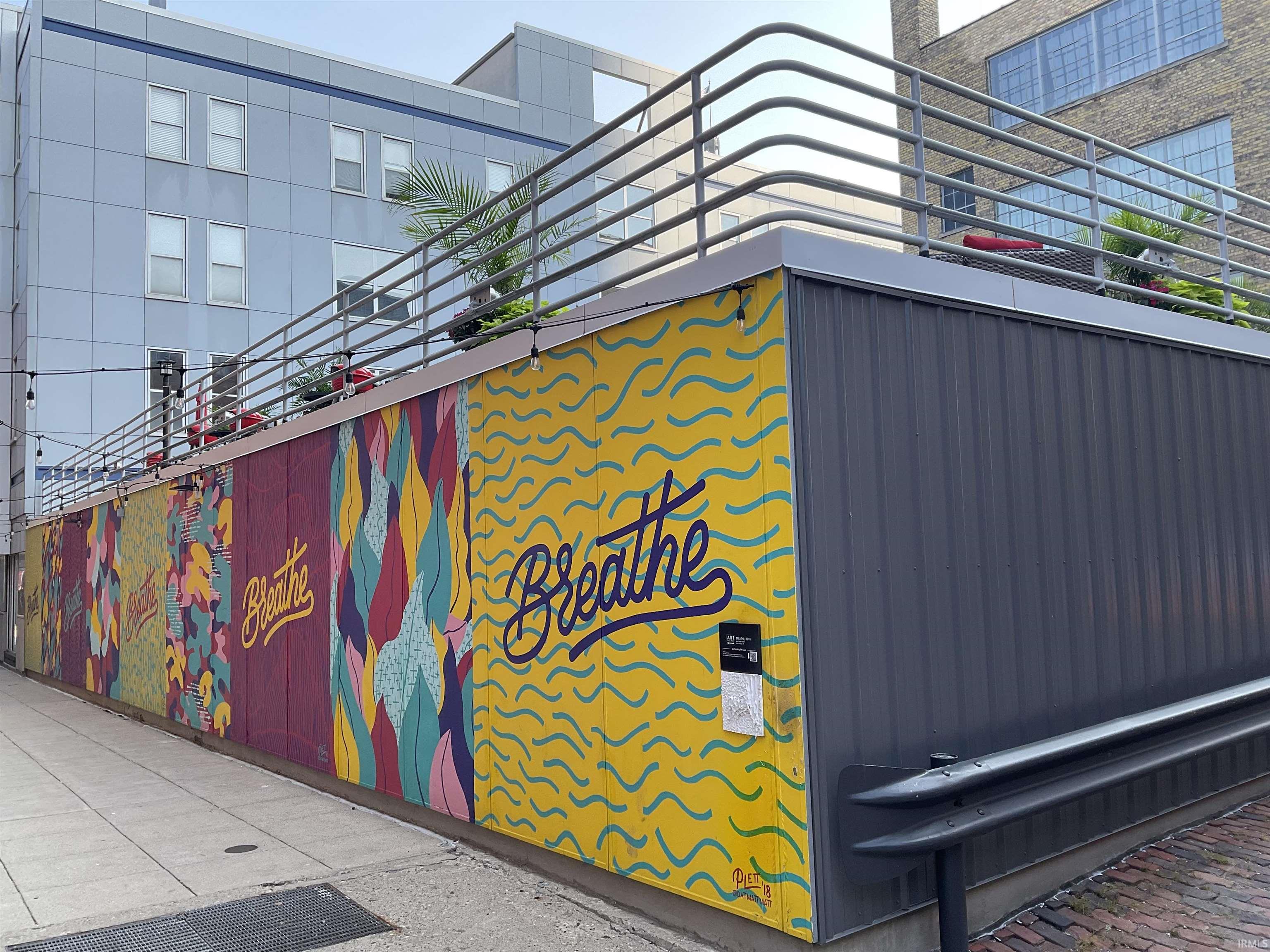 Photo 27 of 112 W Washington Boulevard