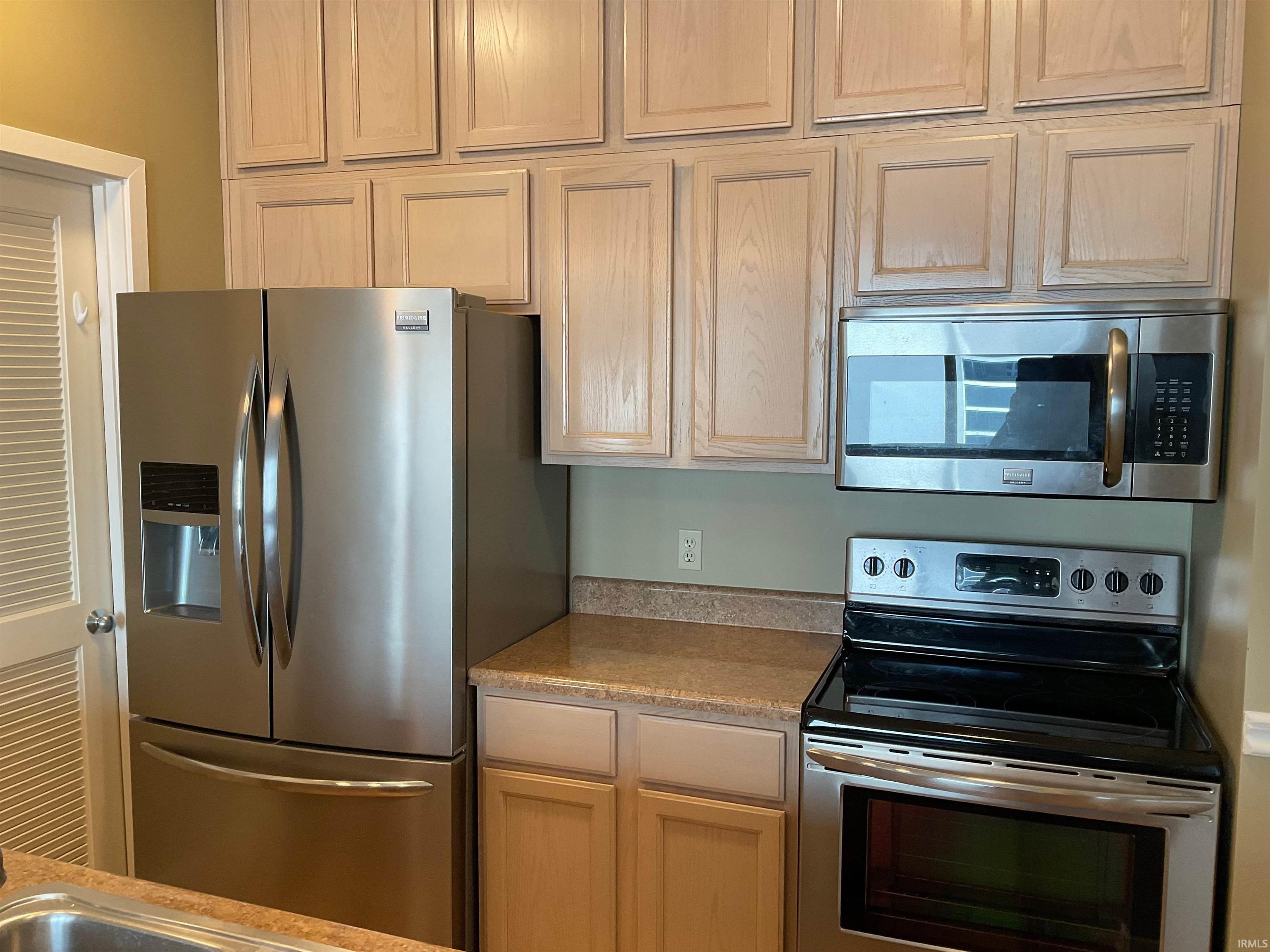 Photo 7 of 112 W Washington Boulevard