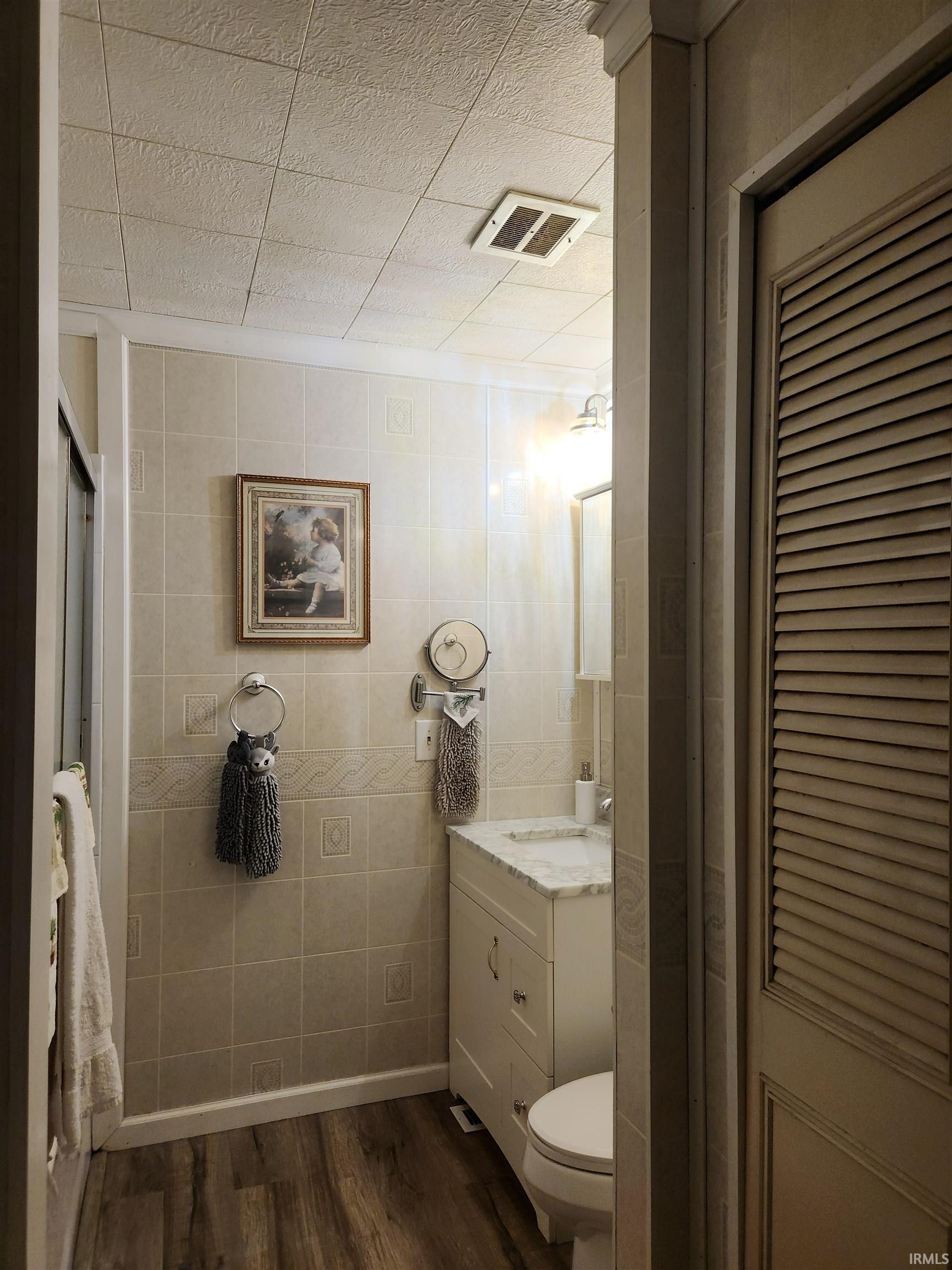 Photo 12 of 1443 Bedford Drive