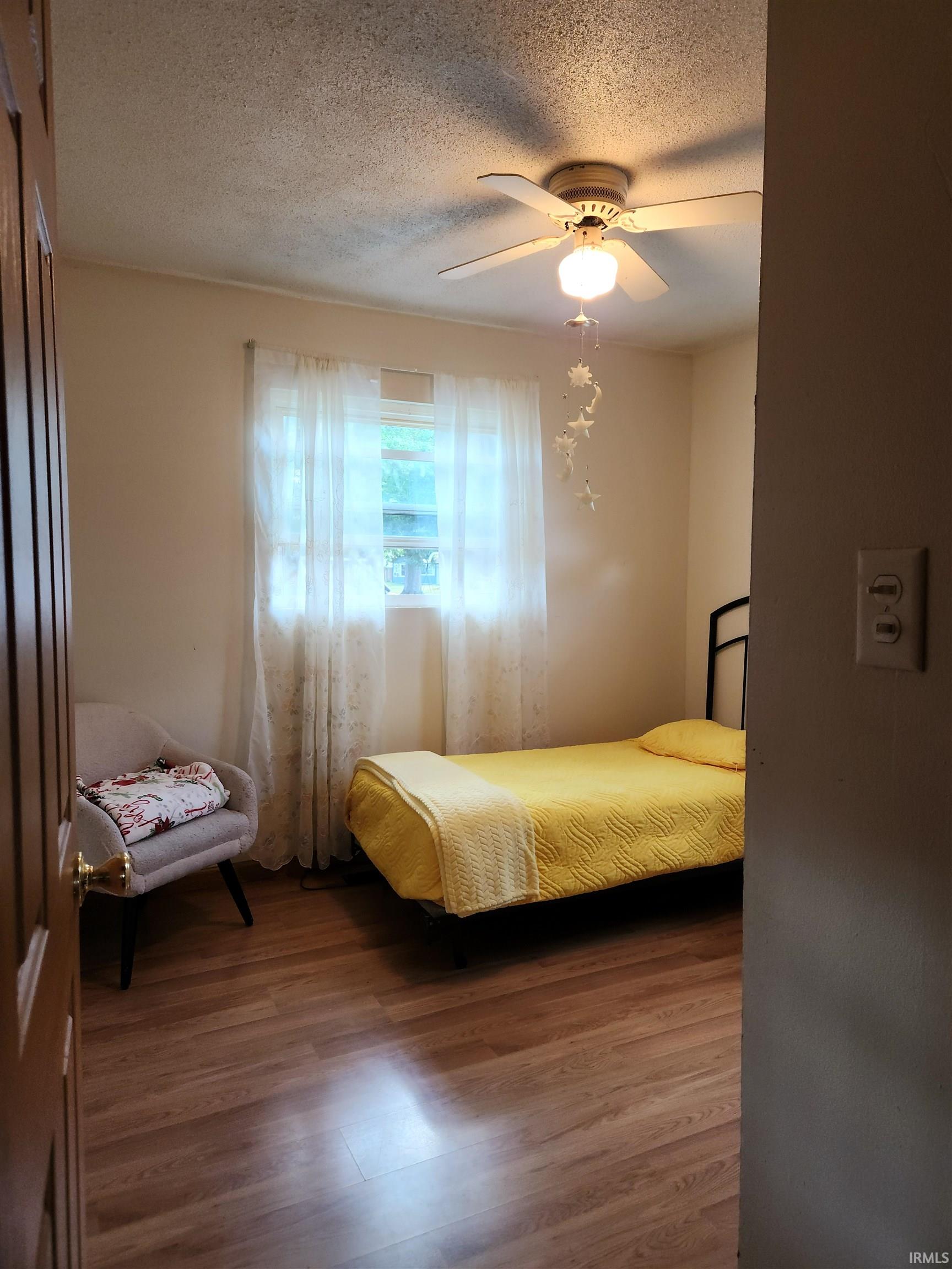 Photo 5 of 1443 Bedford Drive