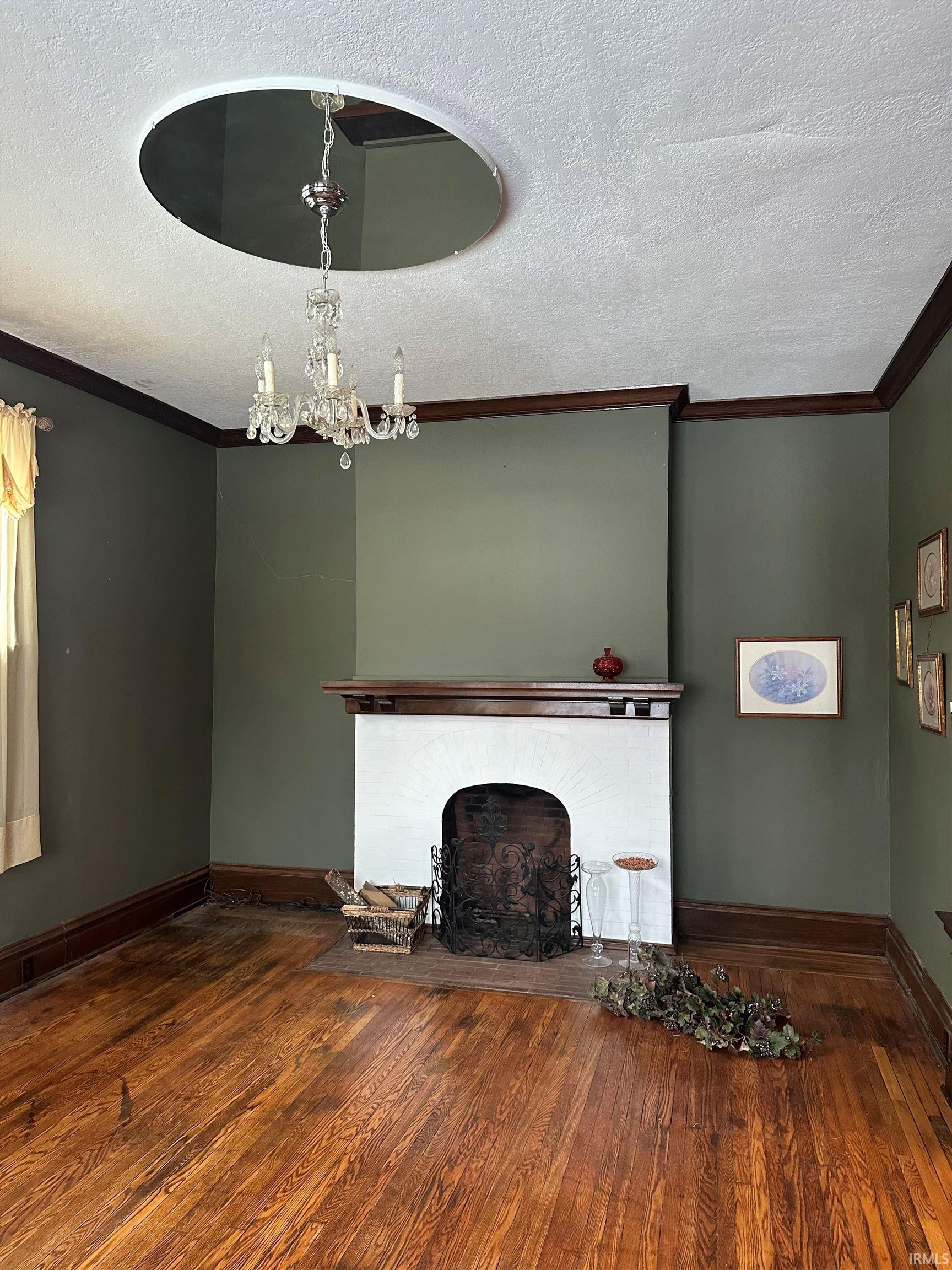 Photo 13 of 529 W Jefferson Boulevard