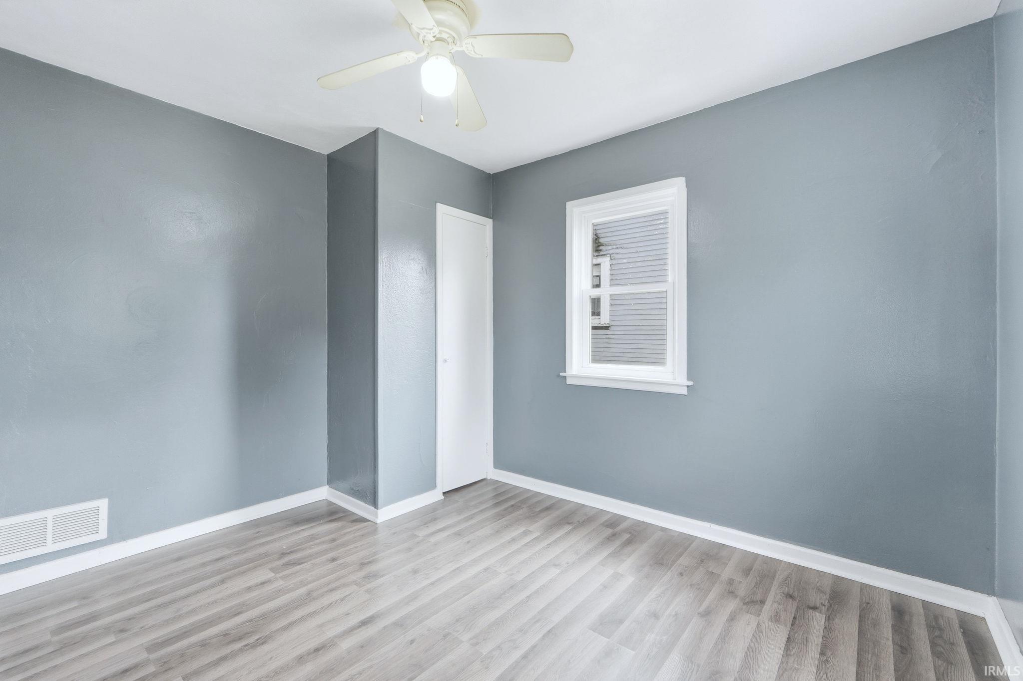 Photo 14 of 2747 Abbott Street