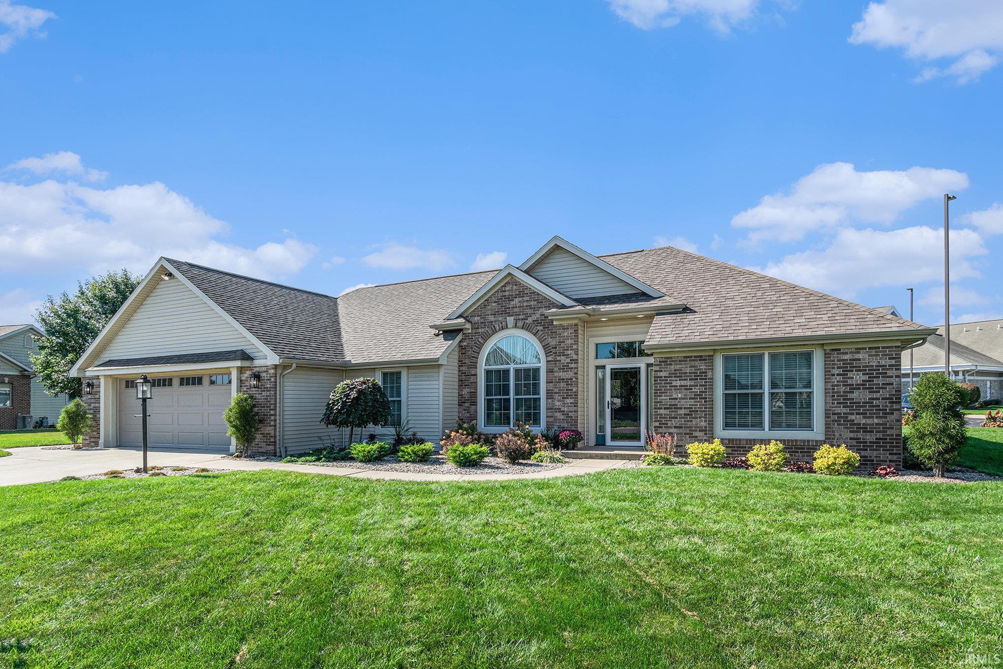 Photo 2 of 1911 Country Circle S