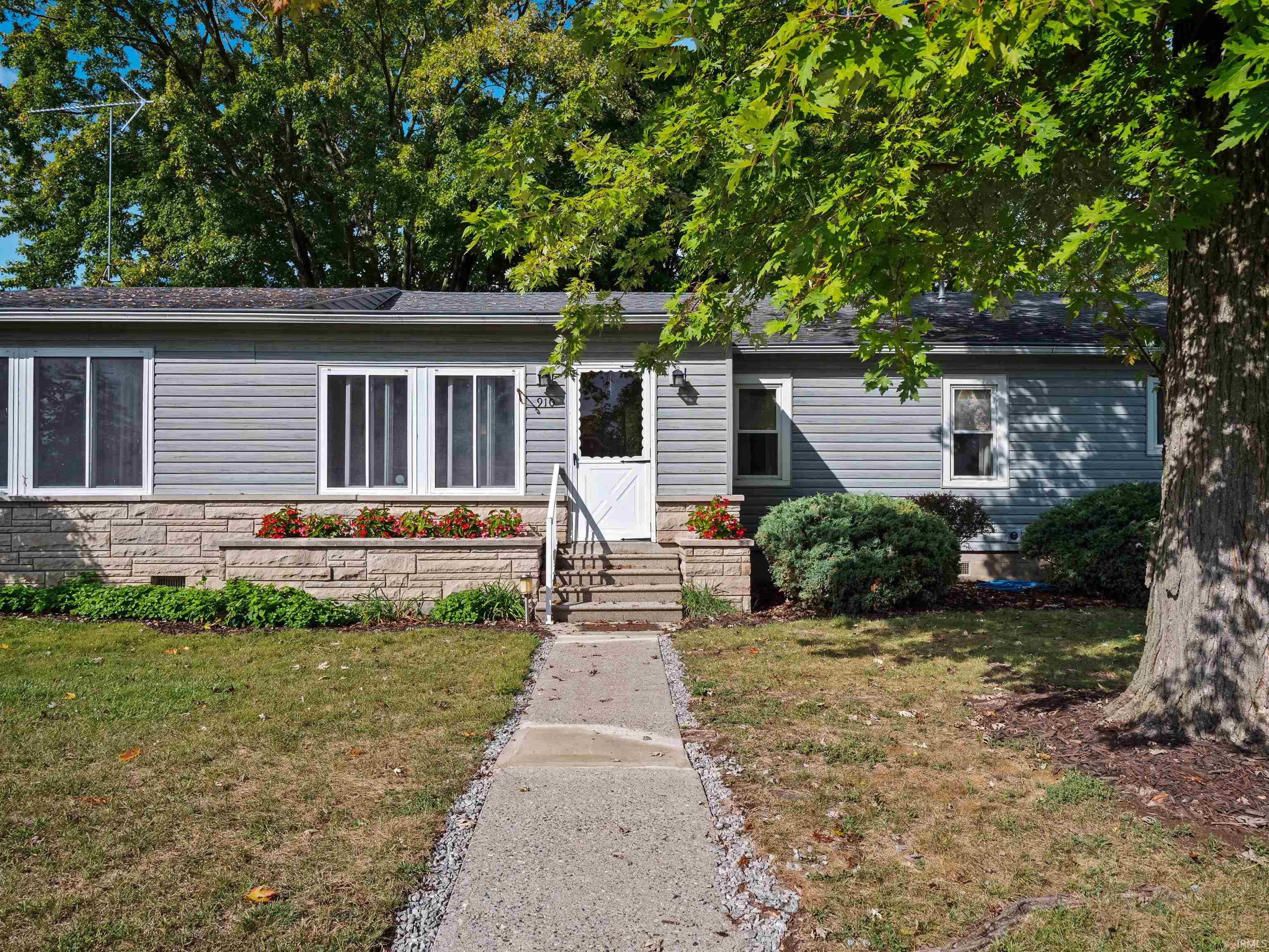 Photo 1 of 910 S Ijams Street