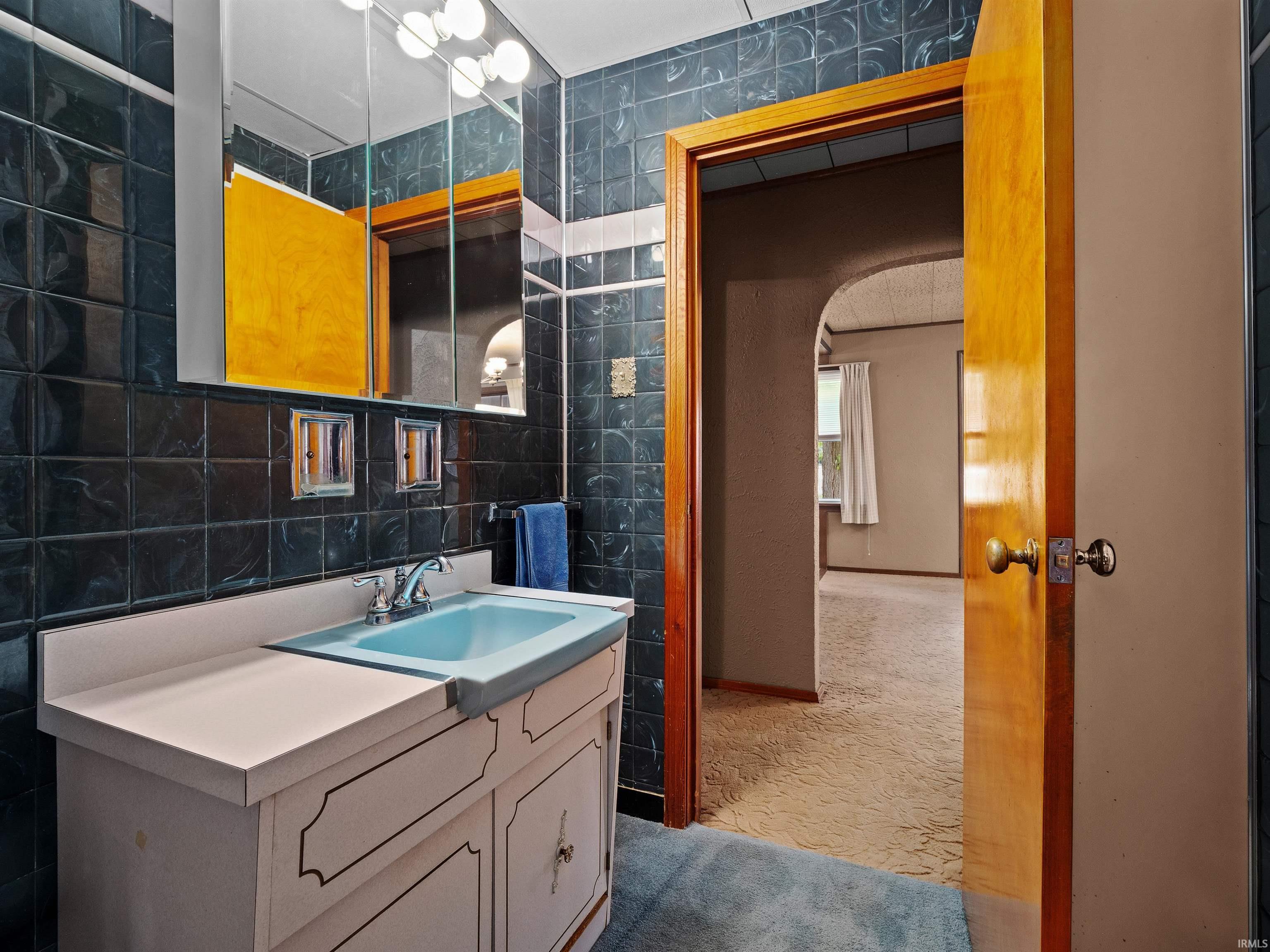 Photo 25 of 910 S Ijams Street