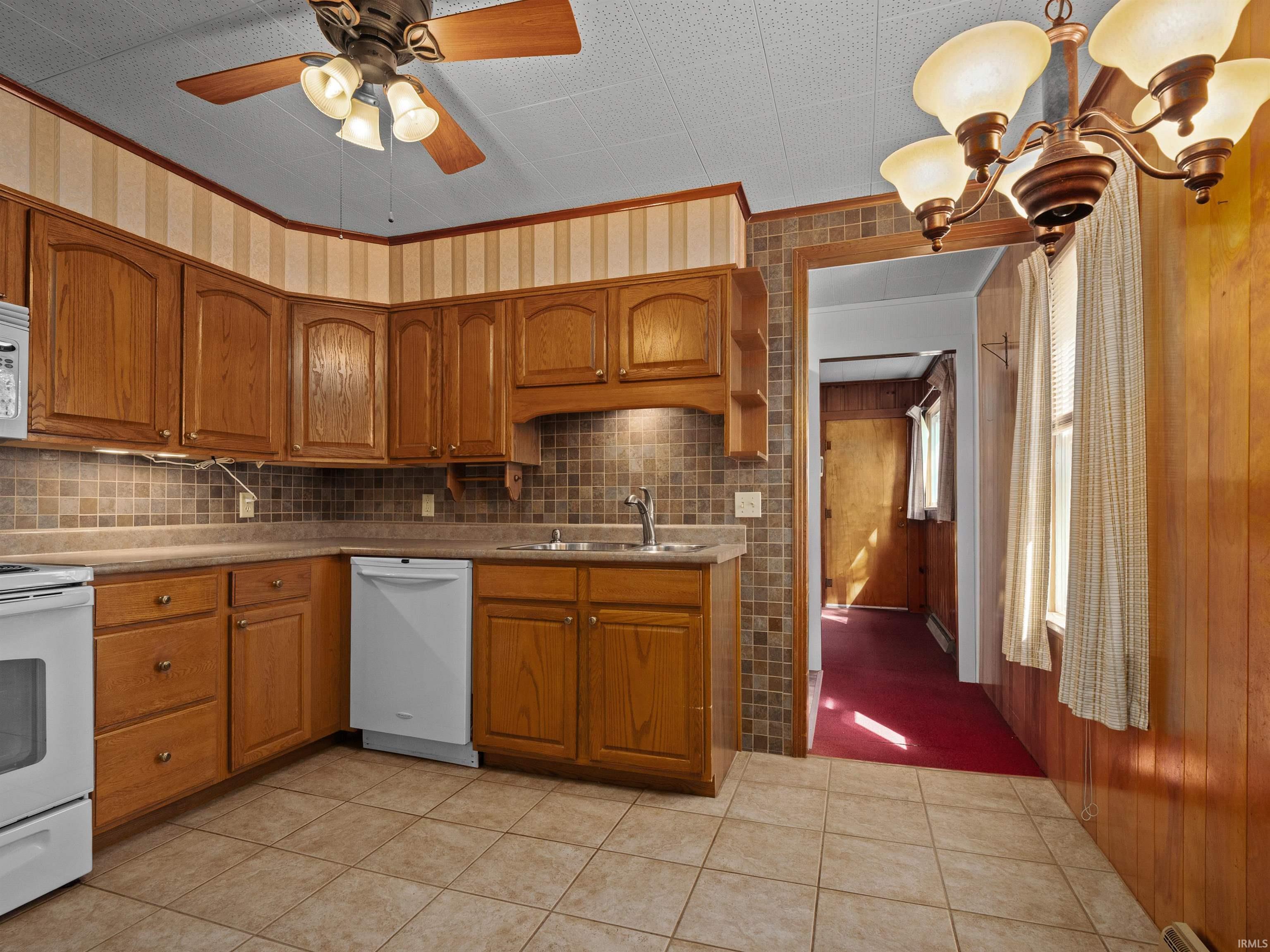 Photo 28 of 910 S Ijams Street